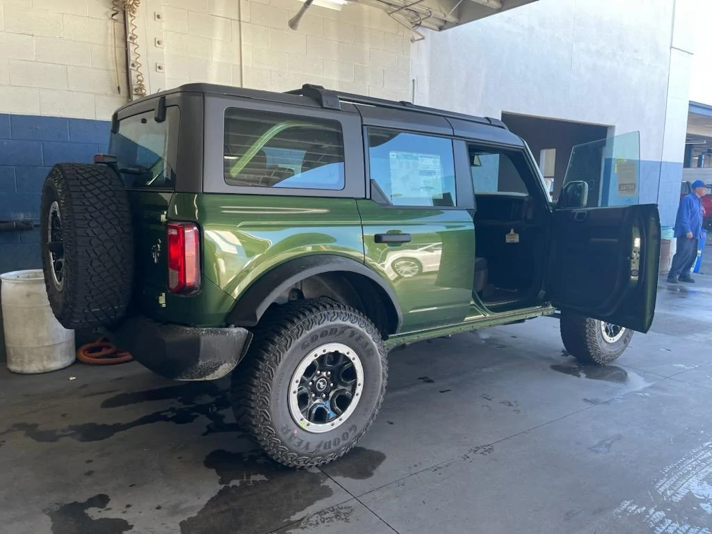 Ford Bronco 11/28/2022 Build Week IMG_20230201_143115