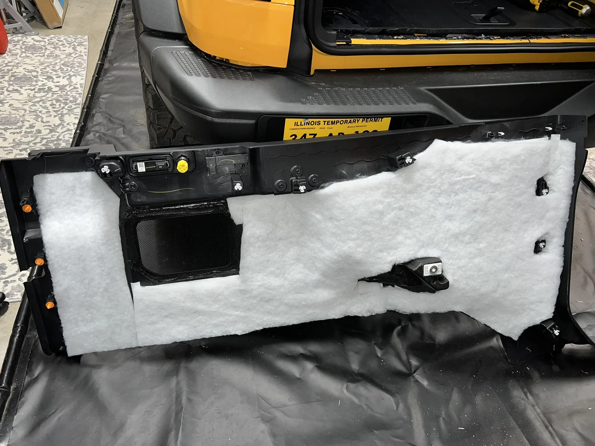 Ford Bronco 2023 7 speaker subwoofer upgrade IMG_5233
