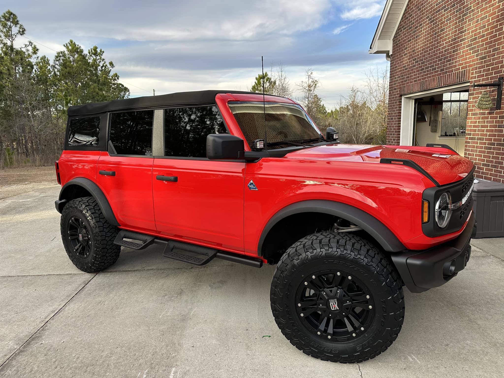 Bronco 1.jpg