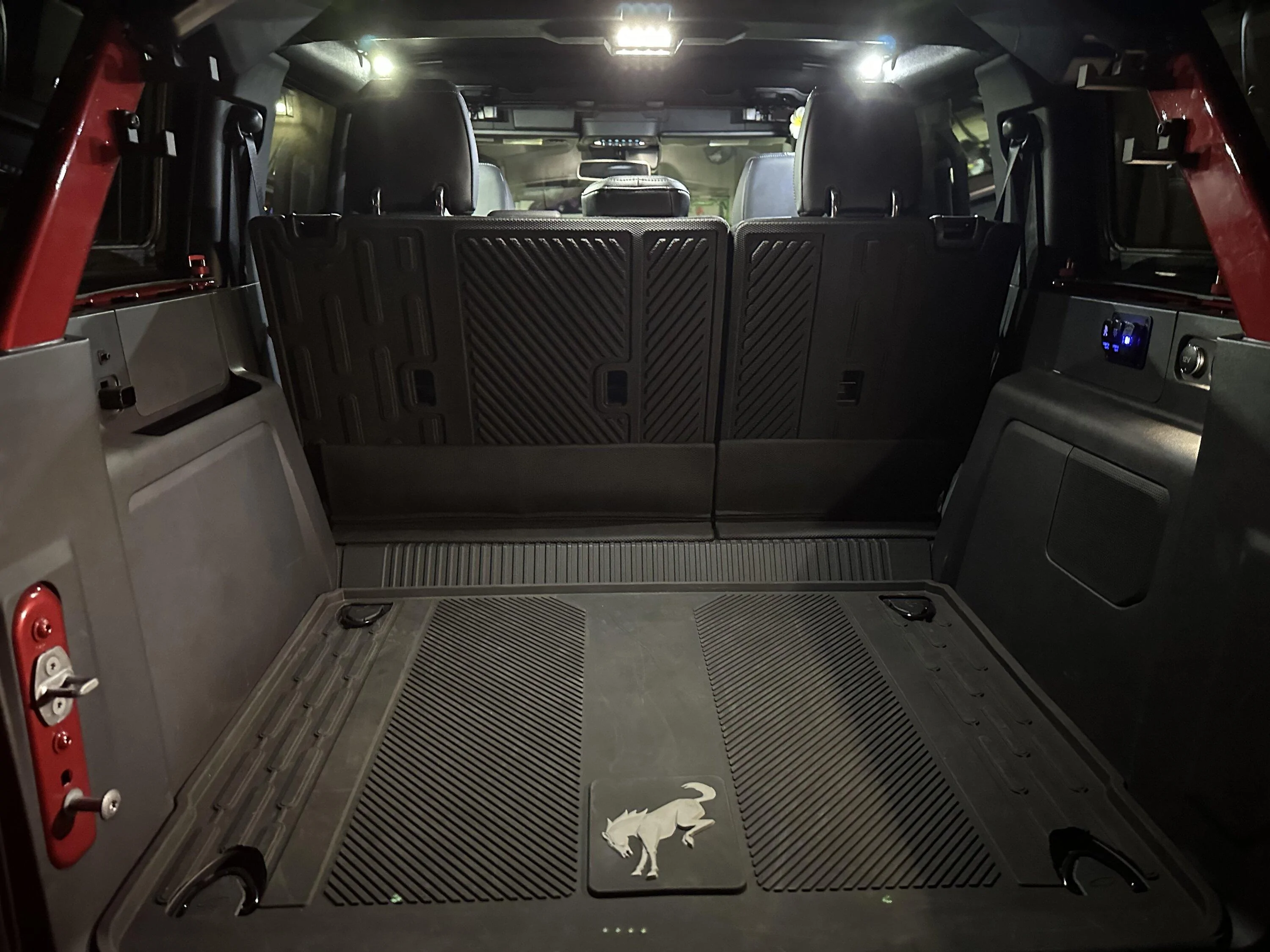 Ford Bronco Installed Mabett back seat/cargo area ceiling light 0A31BC99-697B-49C9-9523-F16DEA7F4E8C