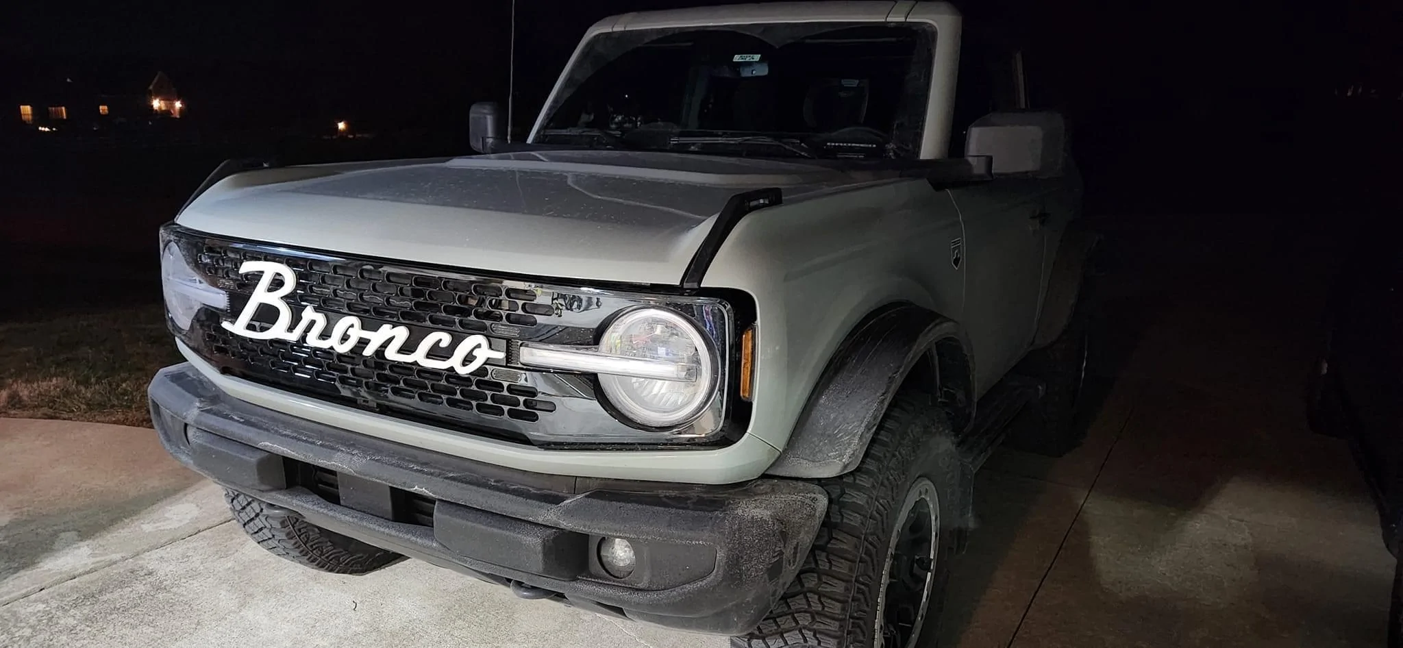 Ford Bronco Cool grill, bro 2713F22C-F0AF-47A5-B920-6CE0FA49E2F8