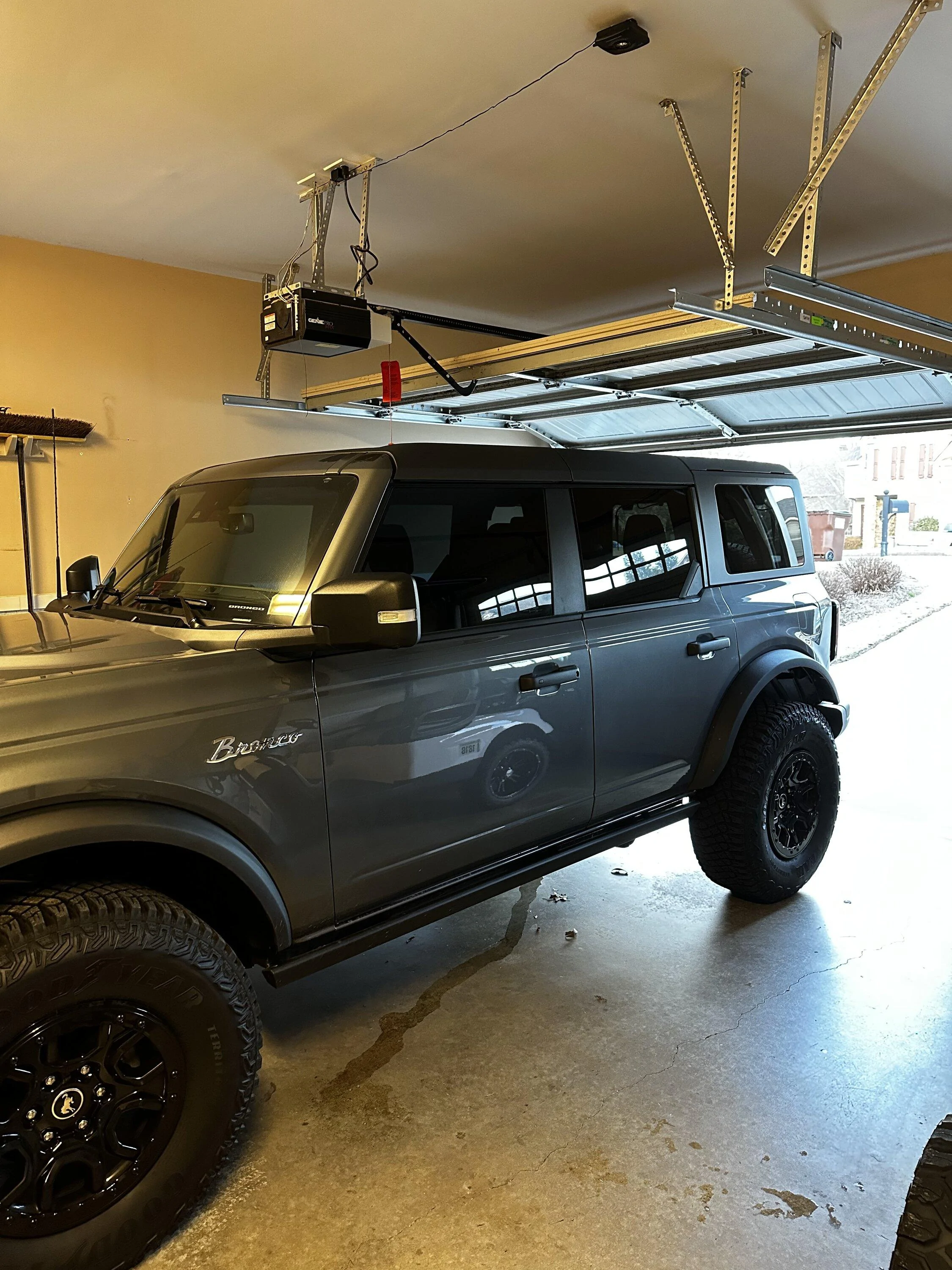 Ford Bronco BL non vs SAS 633C5DBA-59C0-40B3-8553-1DE2E1C07D93