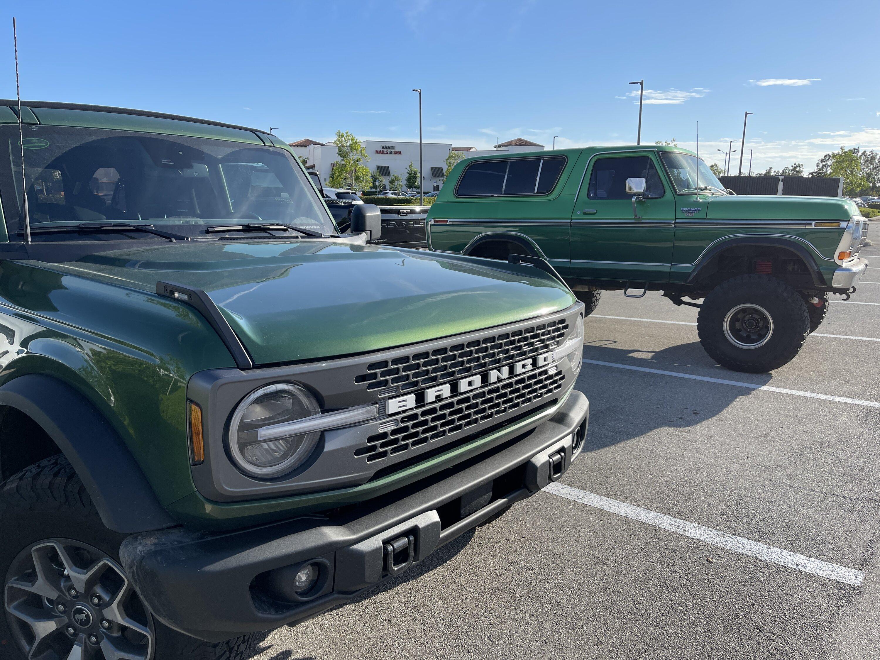 Ford Bronco ERUPTION GREEN Bronco Club 4CA3262A-FCE1-4DD9-B4FD-77C3186D83B6
