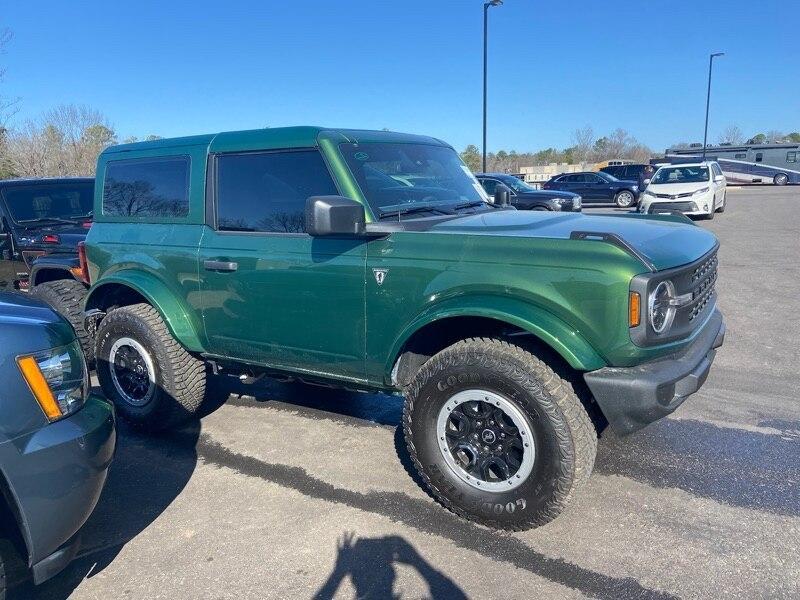 Ford Bronco ERUPTION GREEN Bronco Club 1E0ECDB5-3E7B-4F29-A732-0059C542BB89