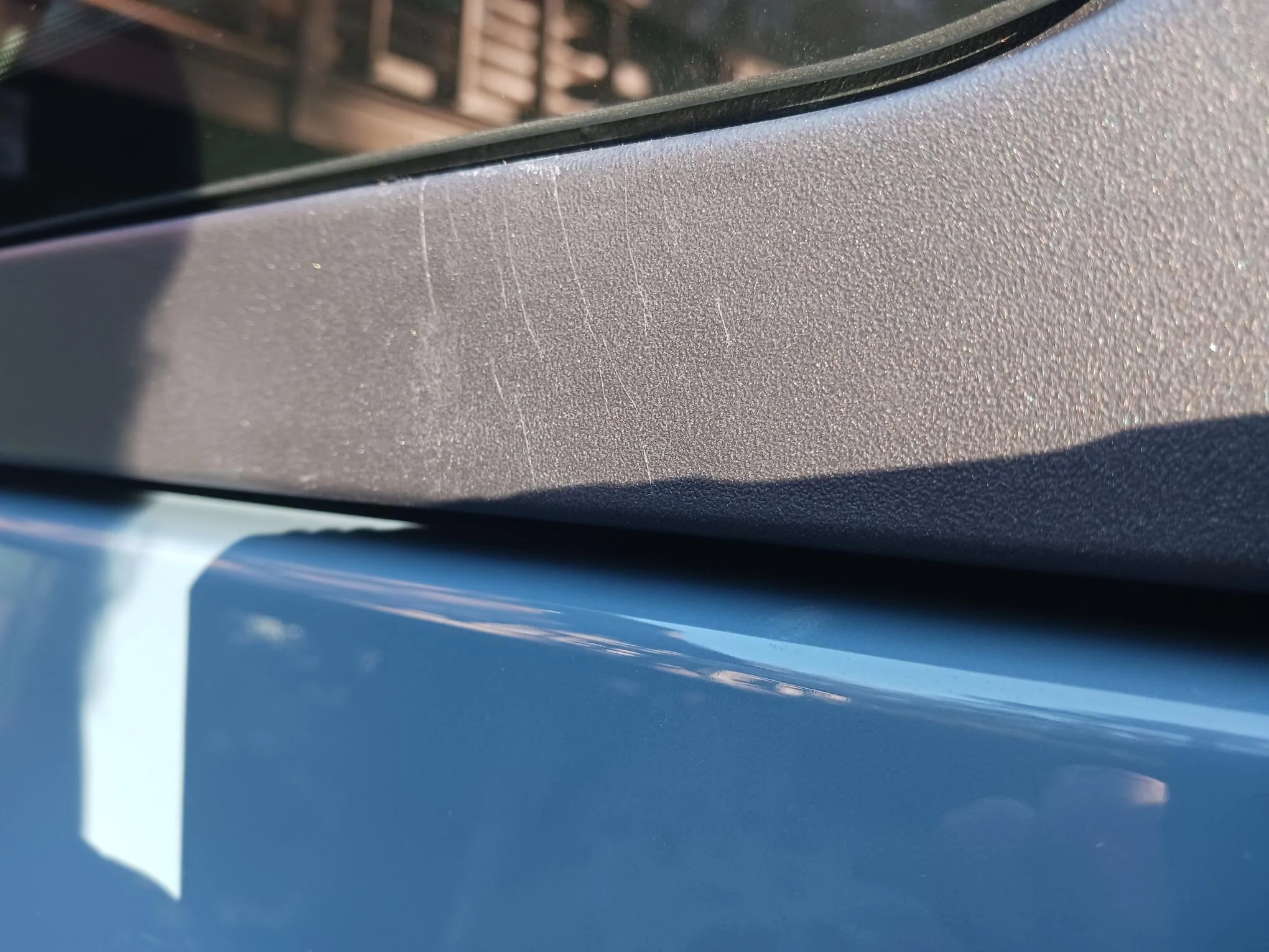 Ford Bronco UPDATE/ Ford IS Warranting MIC top v2 developing  hairline cracks new cracks