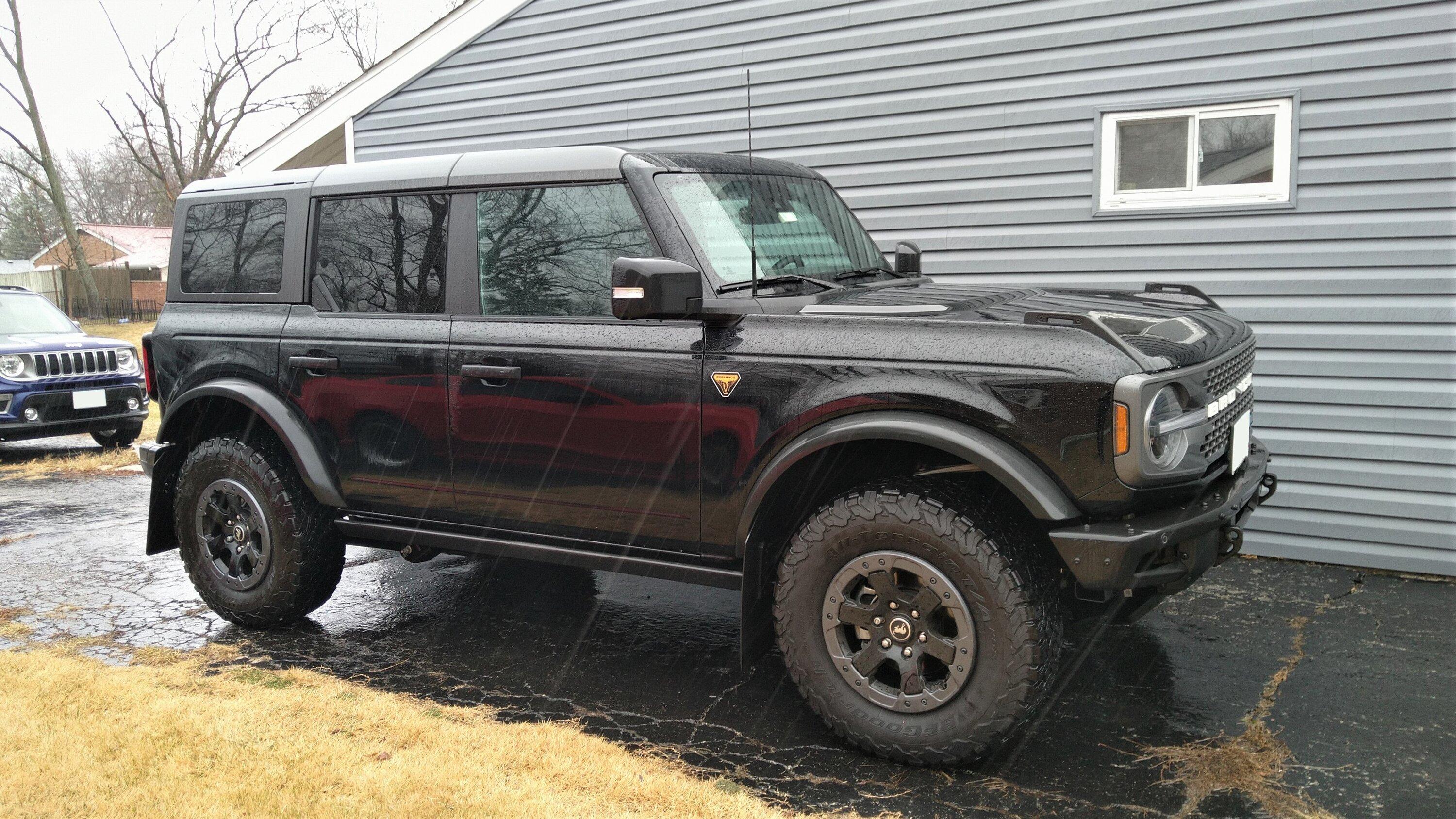 Ford Bronco BL non vs SAS rain