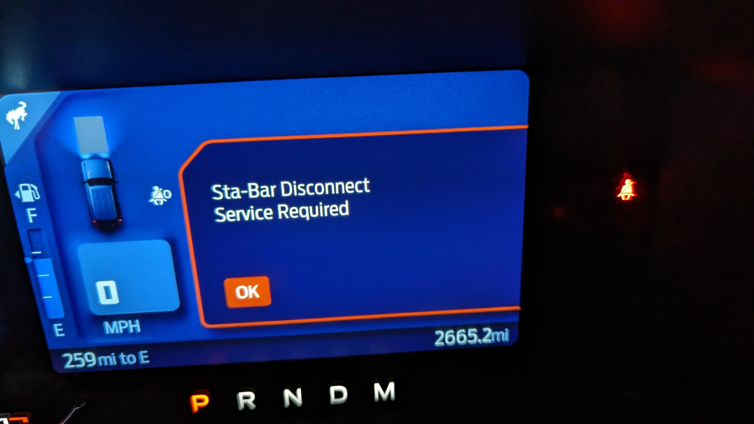Ford Bronco first minor issue (service sta-bar) - possible easy solution PXL_20230206_160006116
