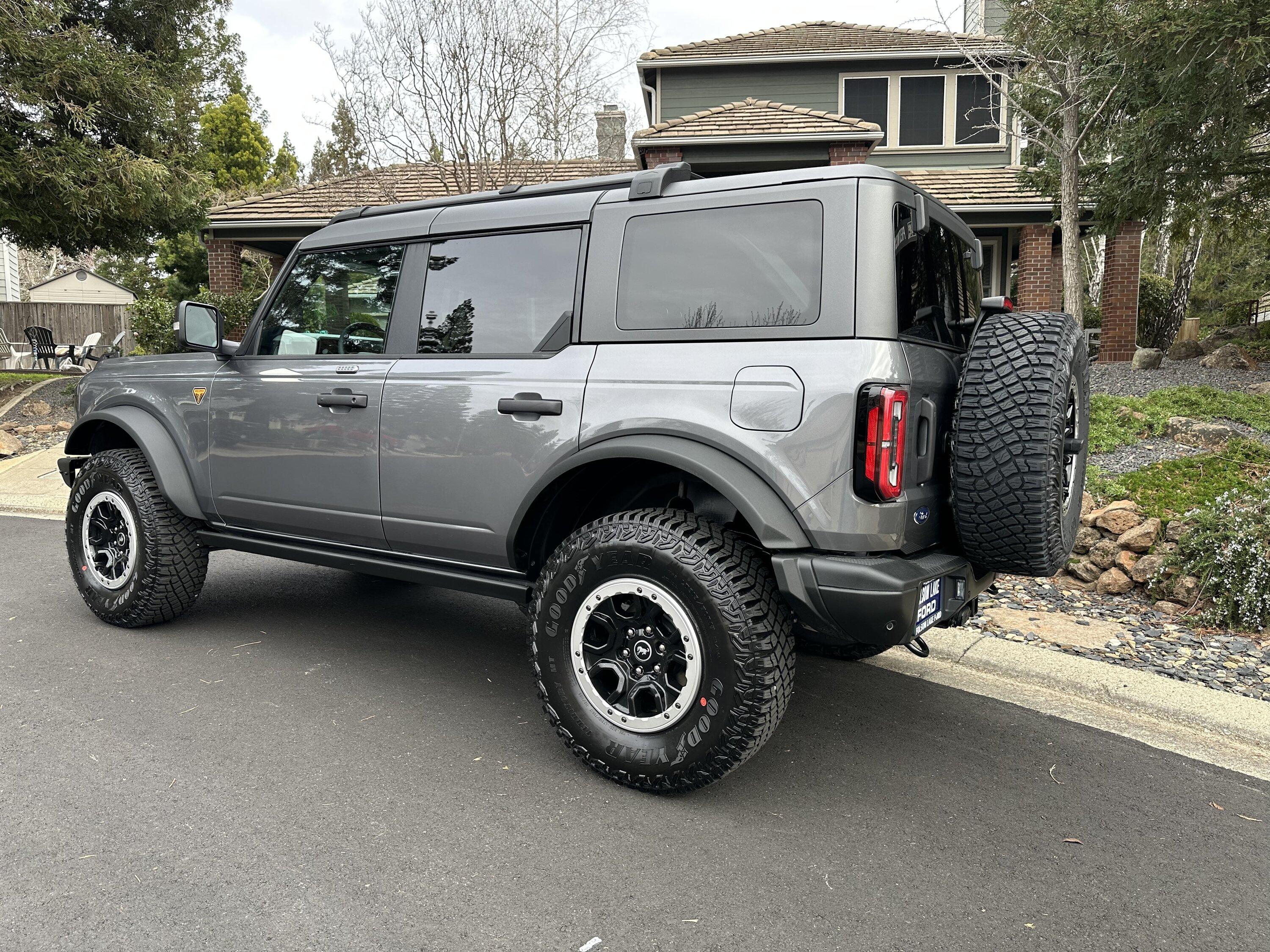 Ford Bronco 2023 Bronco Badlands Sasquatch 1AE87DFB-D875-4CA7-A80F-74524FAD207B