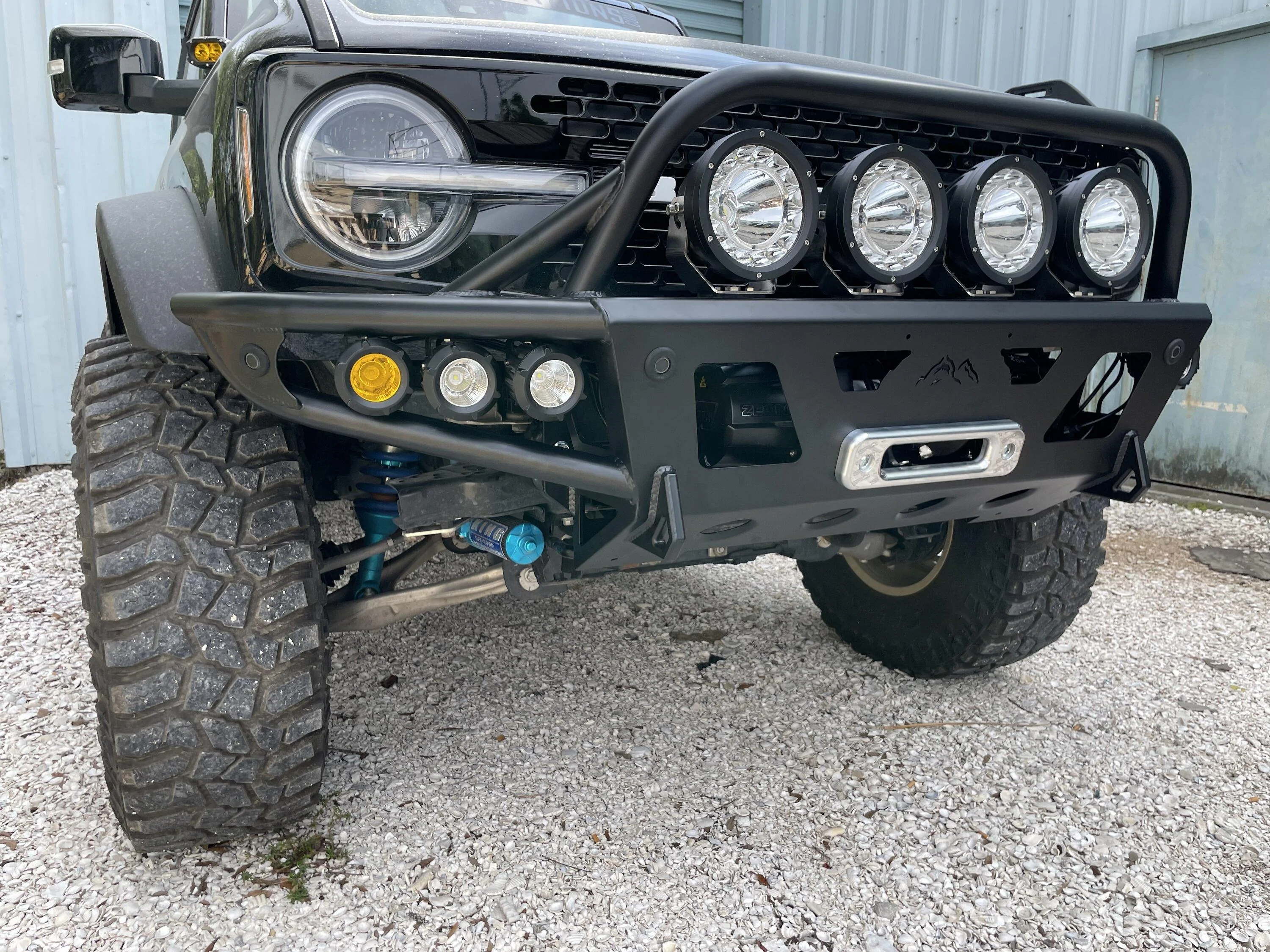 Ford Bronco SRQ Fabrications Front Hybrid Winch Bumper IMG_9488