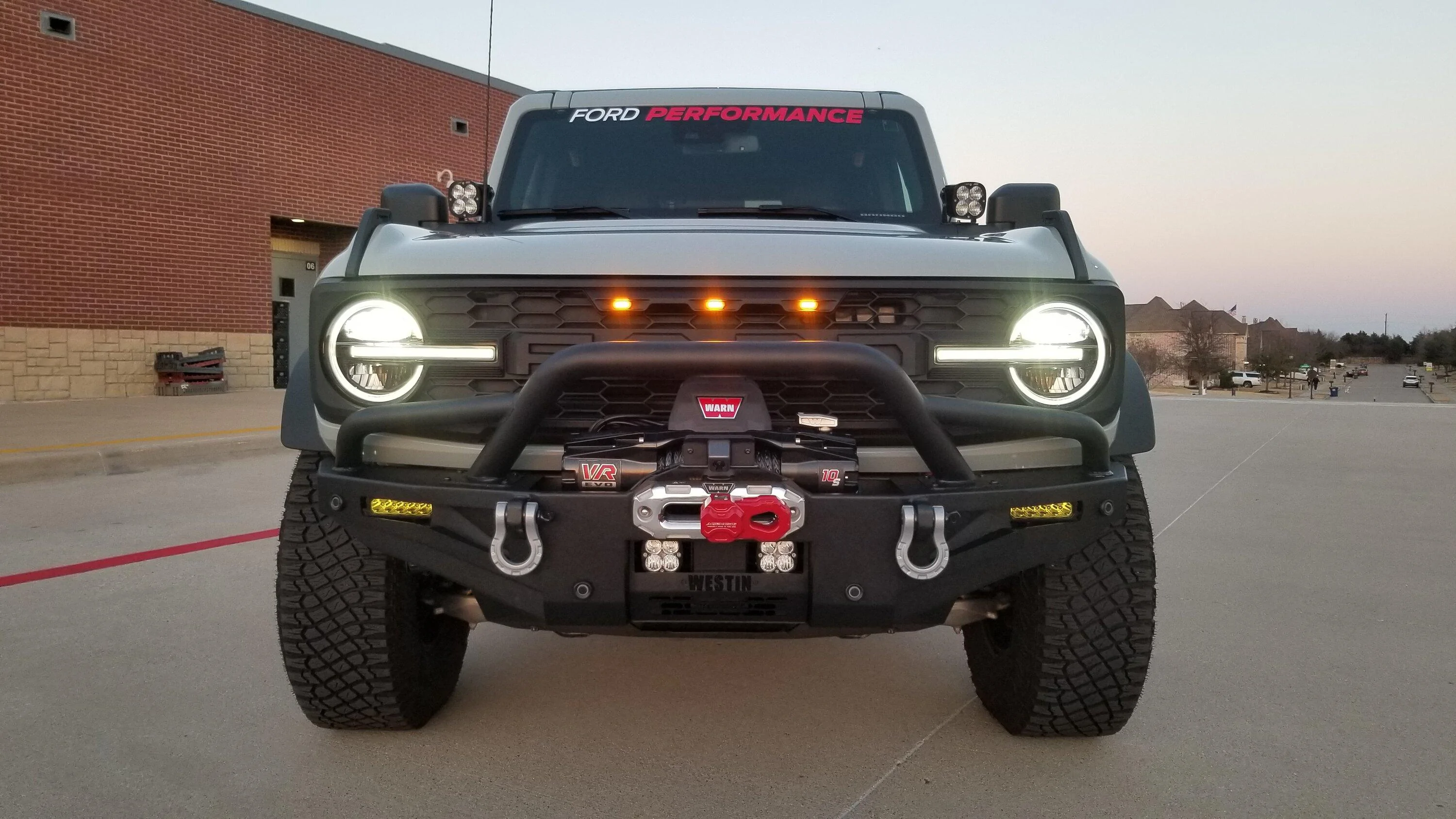Ford Bronco THE MOD JOURNEY BEGANS! 2023-02-05 18.02.30