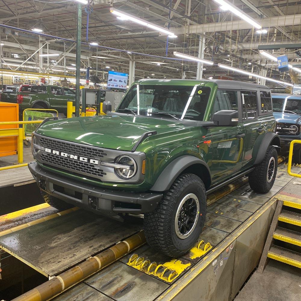 Ford Bronco 12/19/2022 build week group Bronco Assembly Line