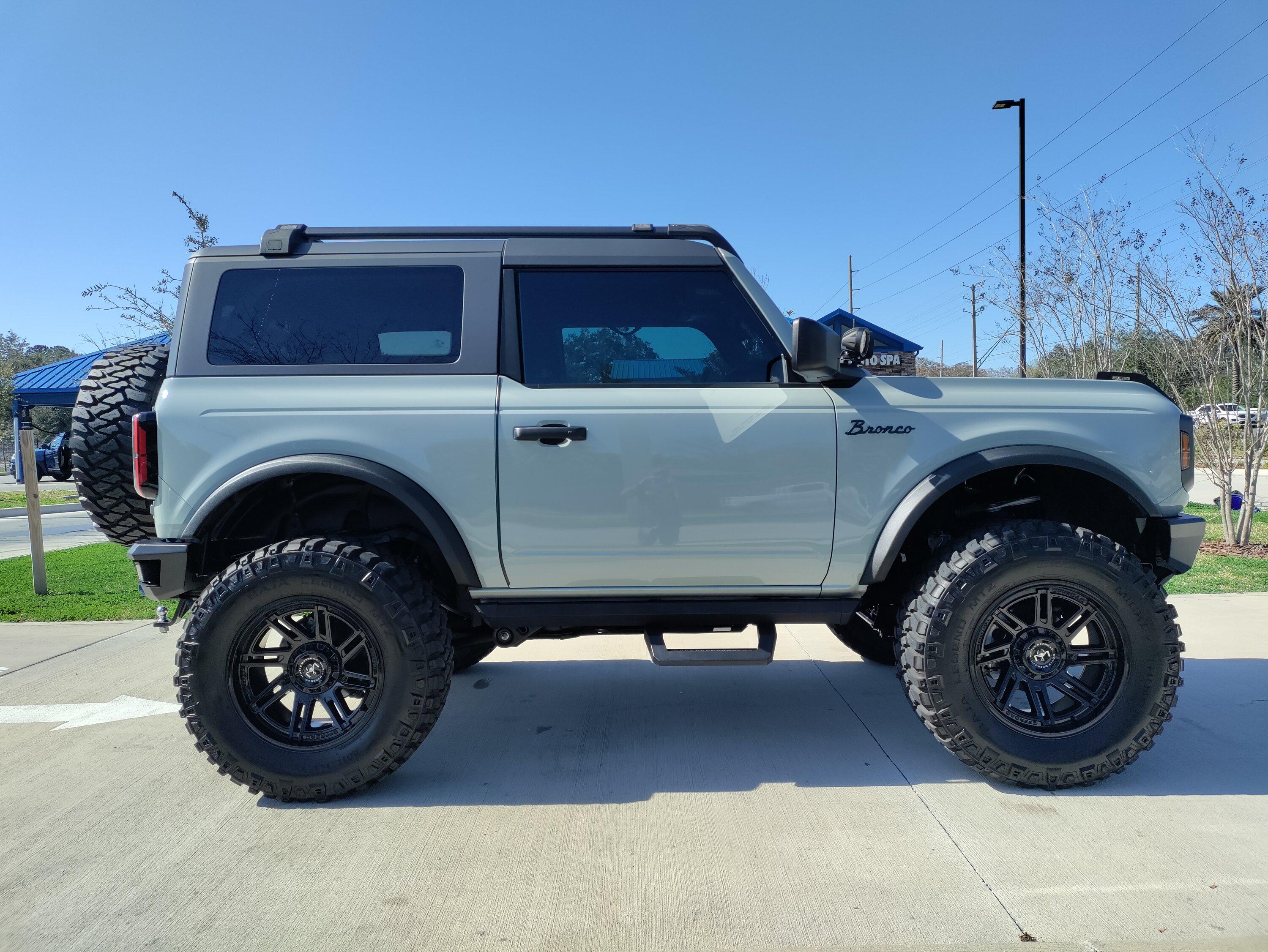 Ford Bronco Show me your lifted Broncos! IMG_20230202_135617