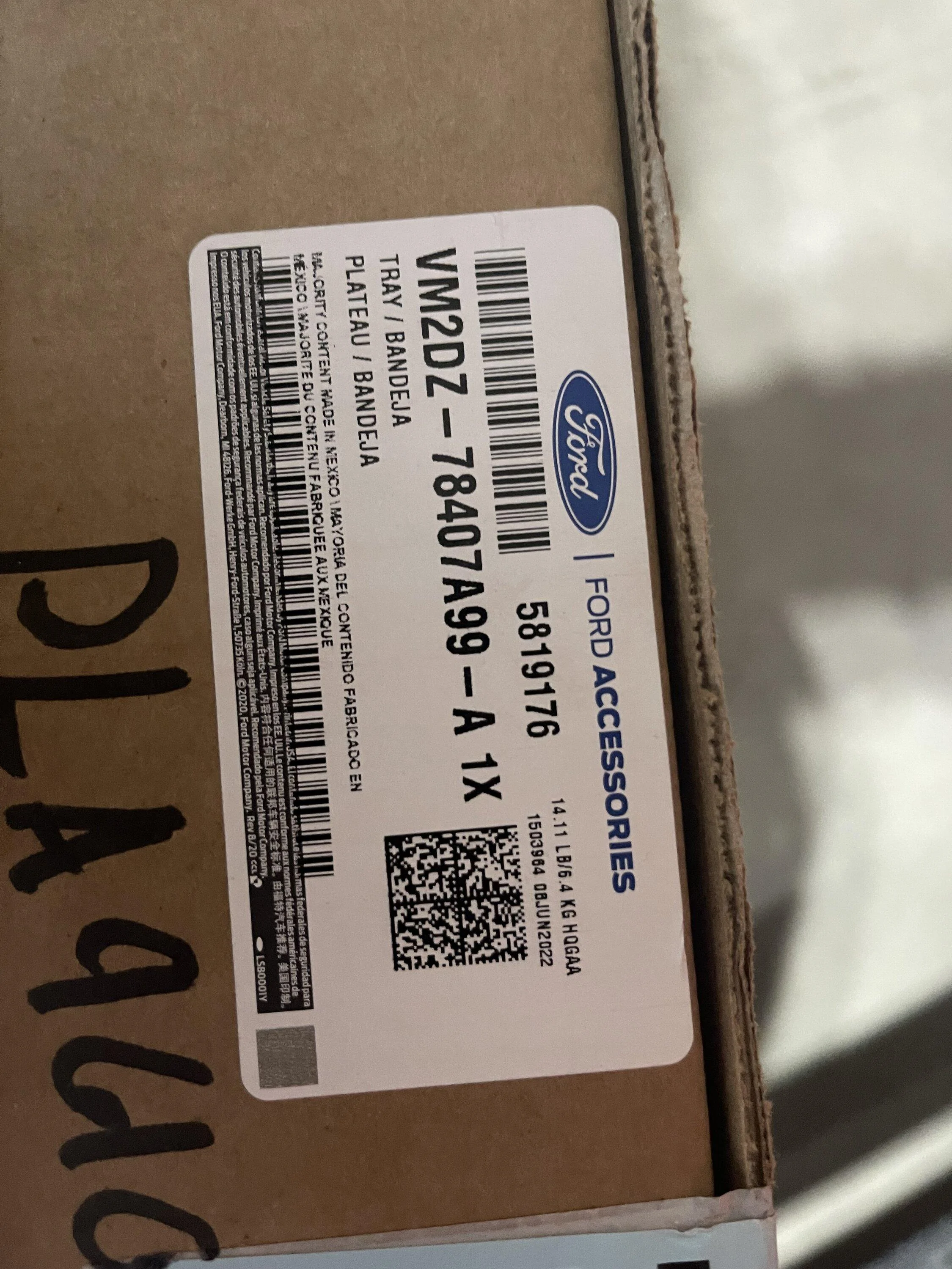 Ford Bronco Tailgate Table $200 New in Box IMG_4216