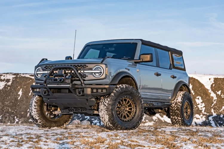 Ford Bronco Rough Country winch installation 1675723116582