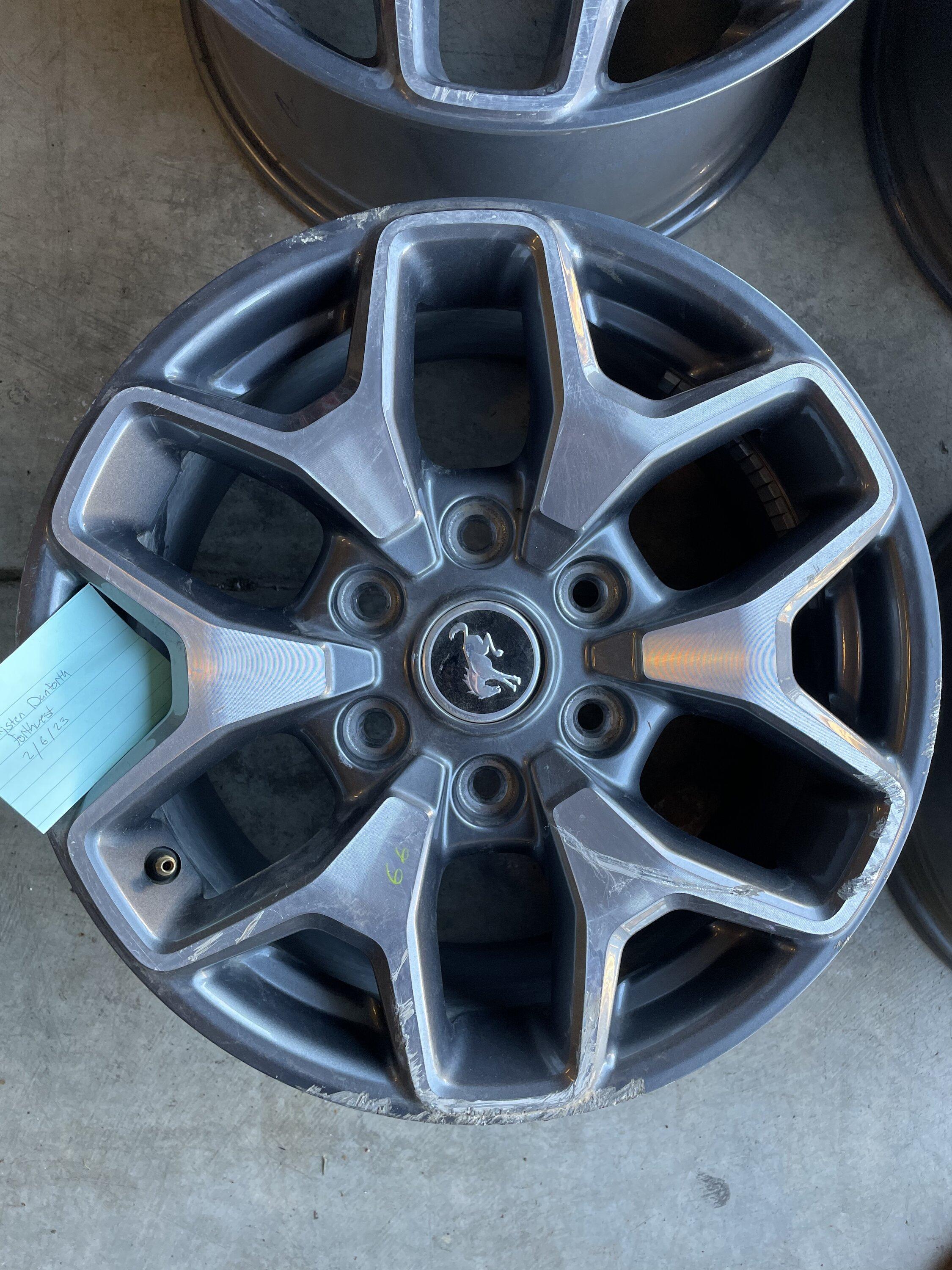 Ford Bronco Badlands Rims $100 A949A8CC-CC92-4638-AB7E-D881456D5396
