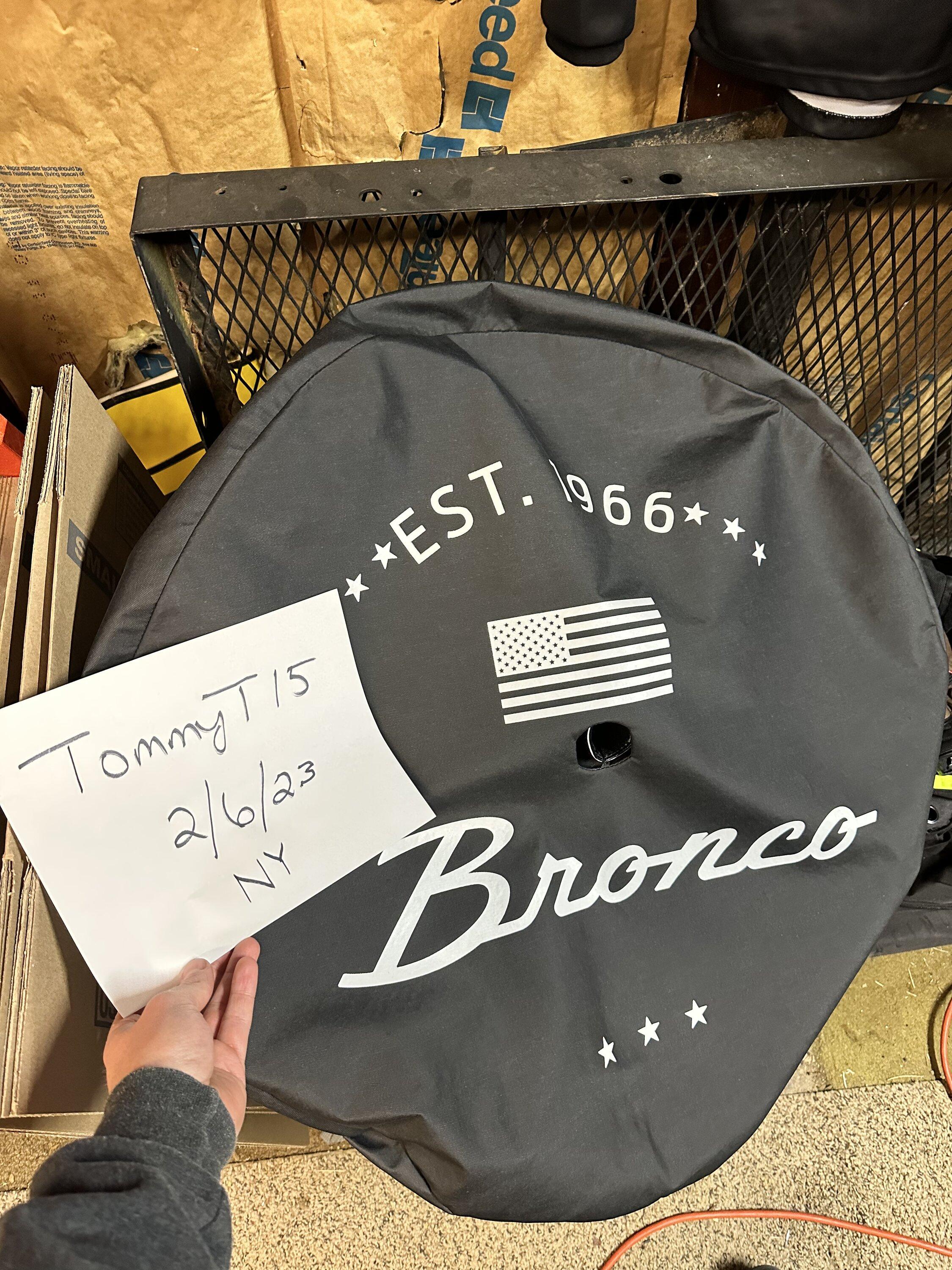 Ford Bronco Spare tire cover 32in 9A67F52D-94E5-4FF0-896F-6F21AC017193