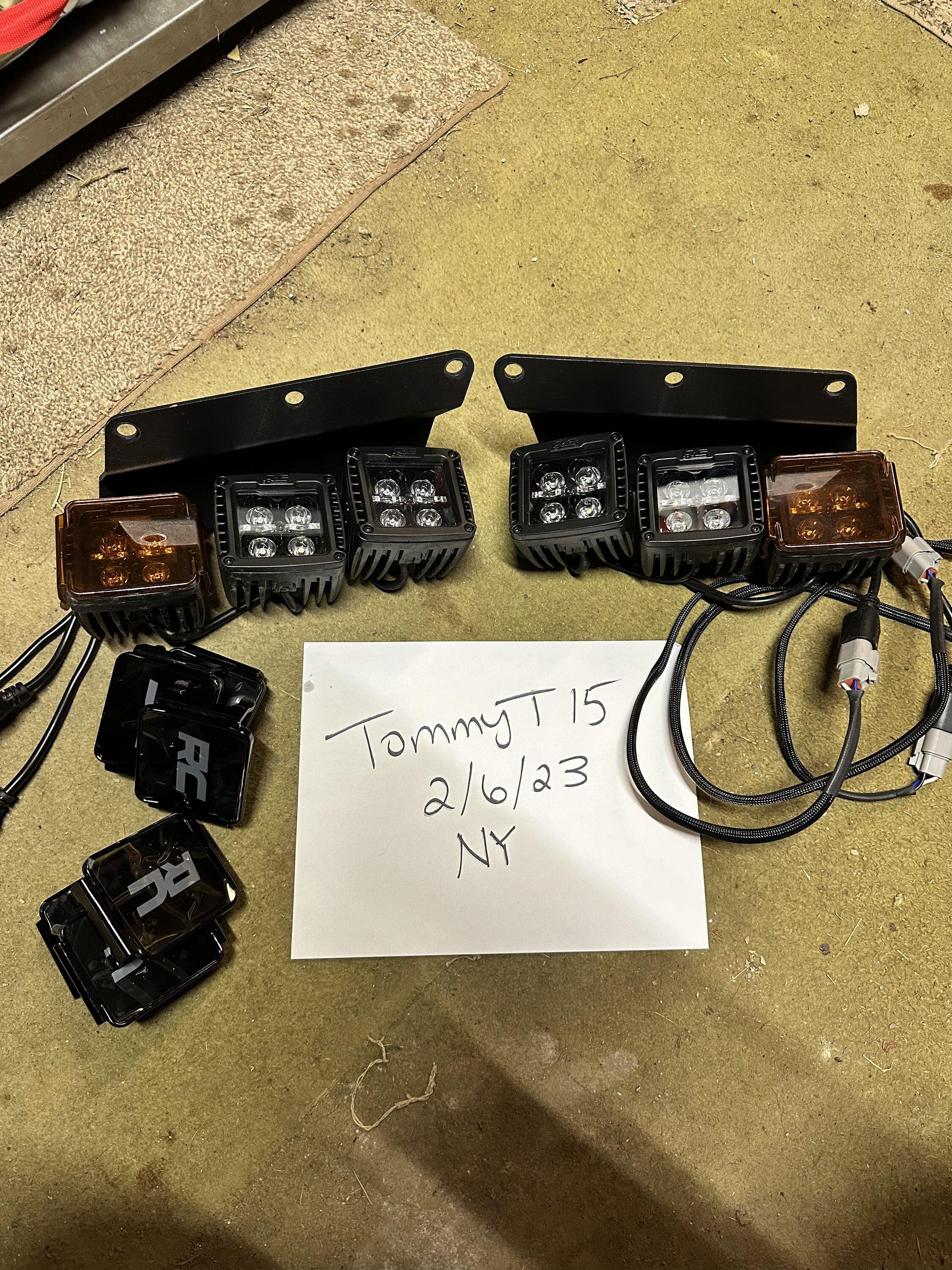 Ford Bronco Rough country fog light kit EF0B9886-B3B5-416E-A0B7-E3469F91E086