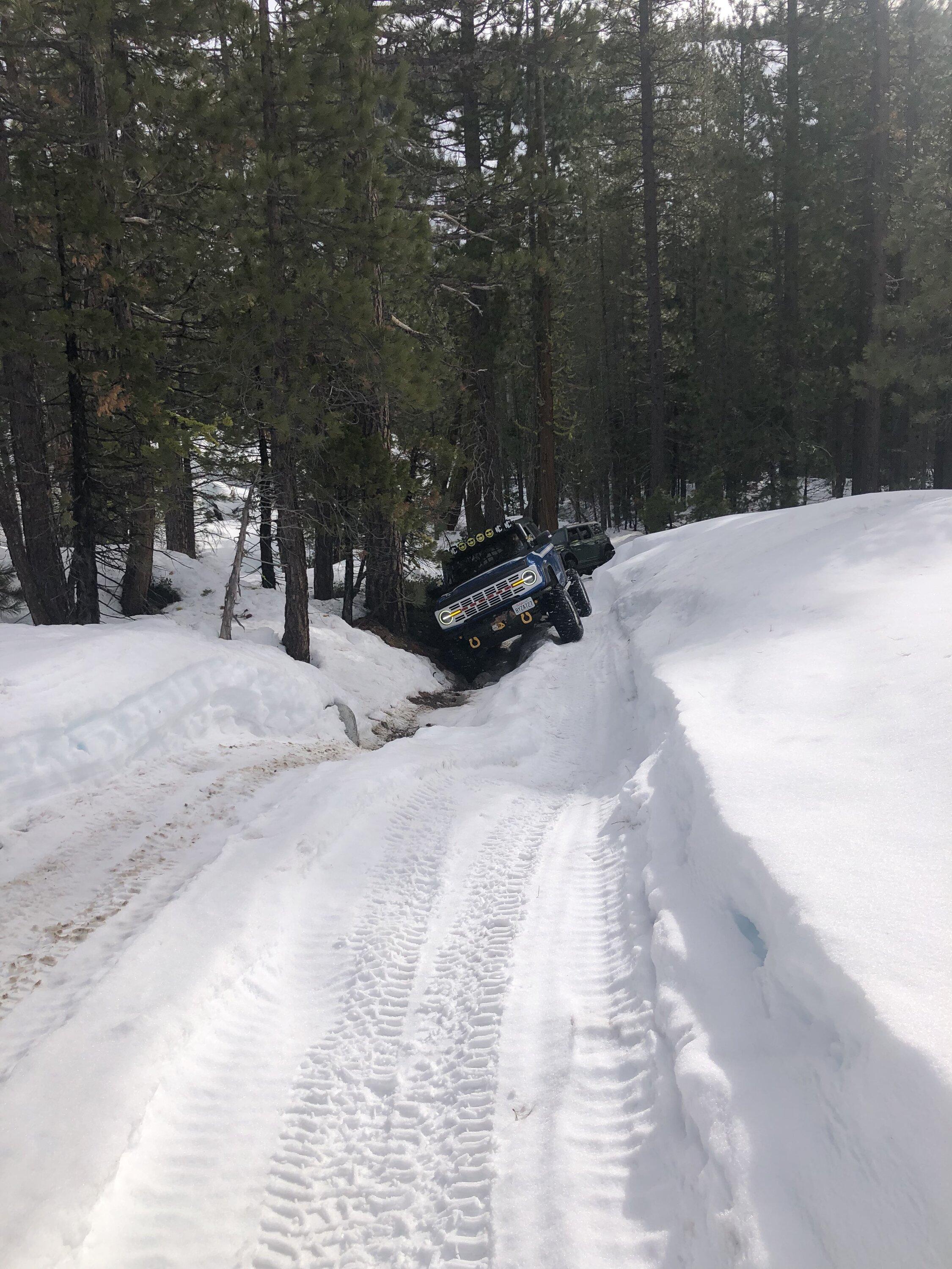 Ford Bronco Couple of Broncos go on a snow adventure 4576A3C3-1875-494D-8C5D-7888F5EA9D60