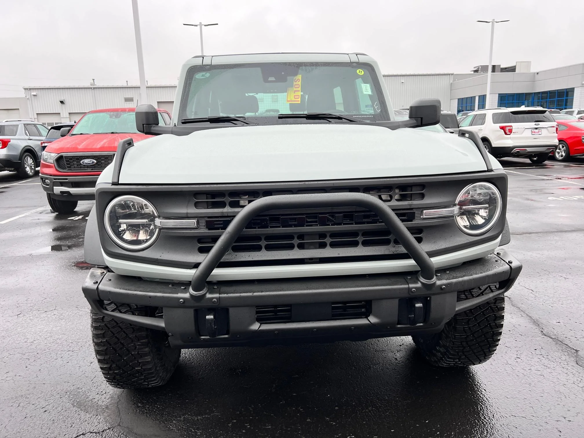 Ford Bronco 12/19/2022 build week group 2023-01-30 17.02.44