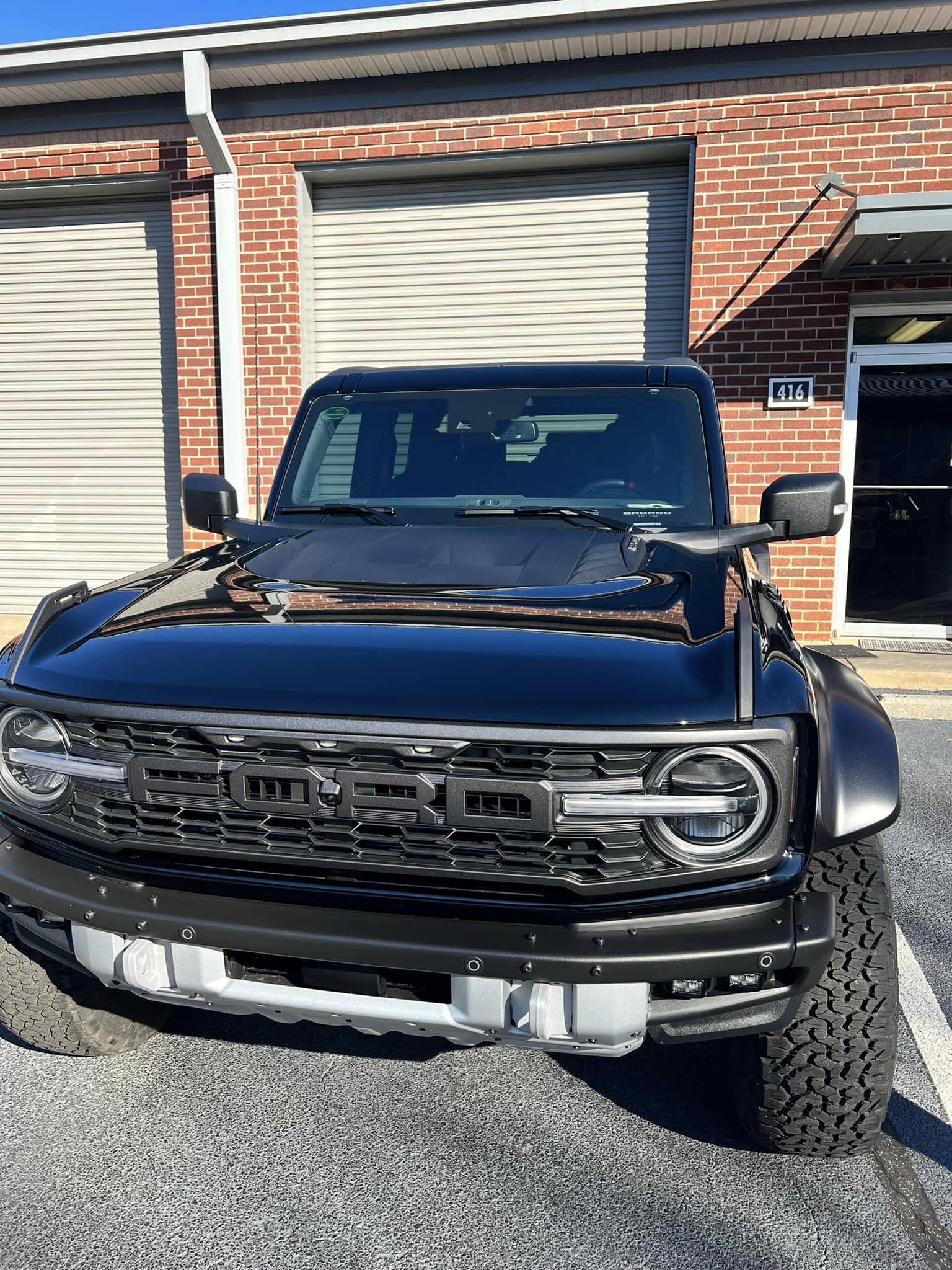 Ford Bronco SHADOW BLACK Bronco RAPTOR Photos Thread 329367399_852965702461898_7994406745996078860_n (1)