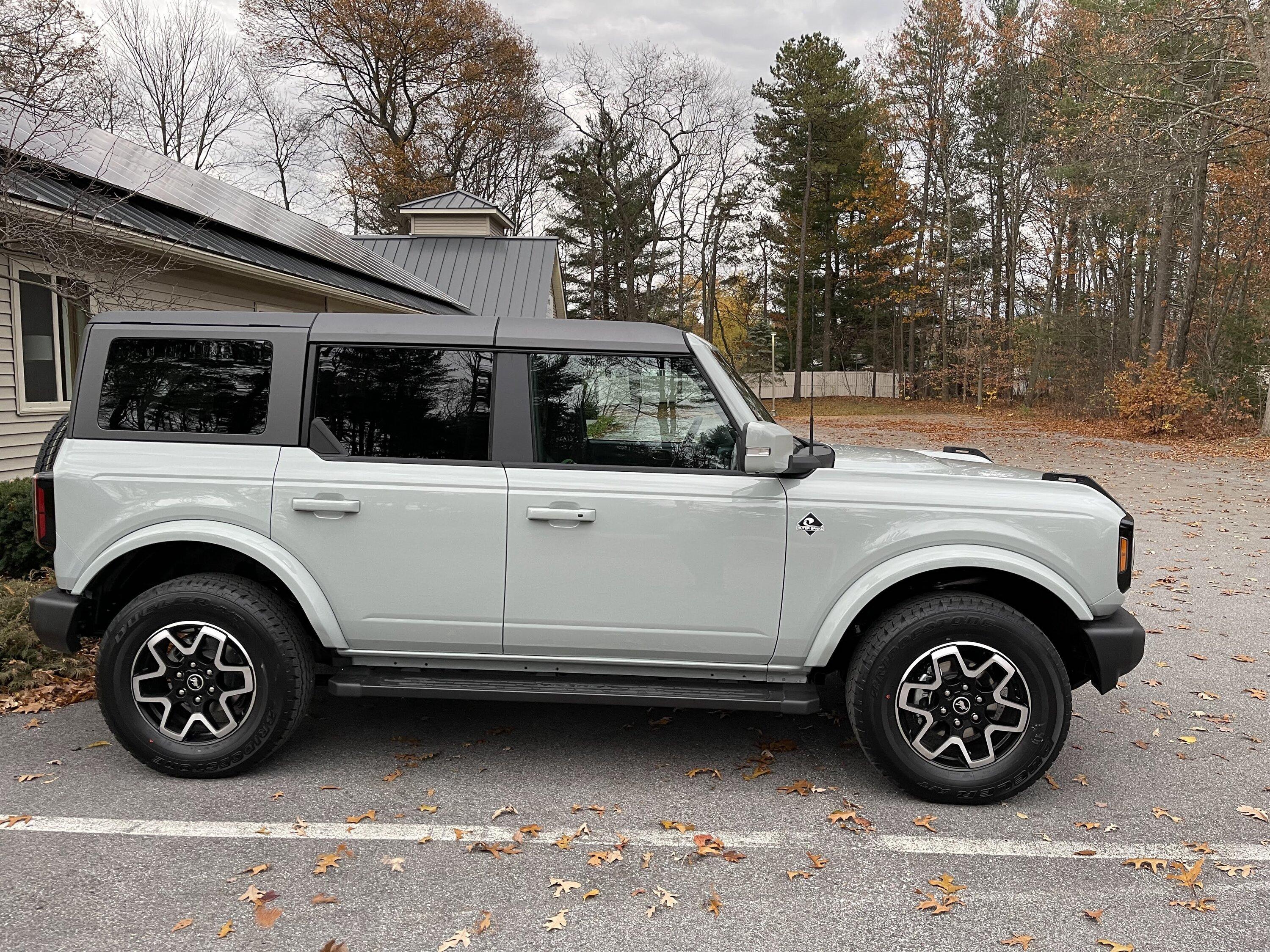 Ford Bronco 2021 OBX 4DR IMG_0797