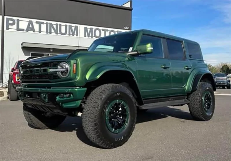 Ford Bronco ERUPTION GREEN Bronco Club eruptiongreenbroncoraptorpaintedflaresbumpers