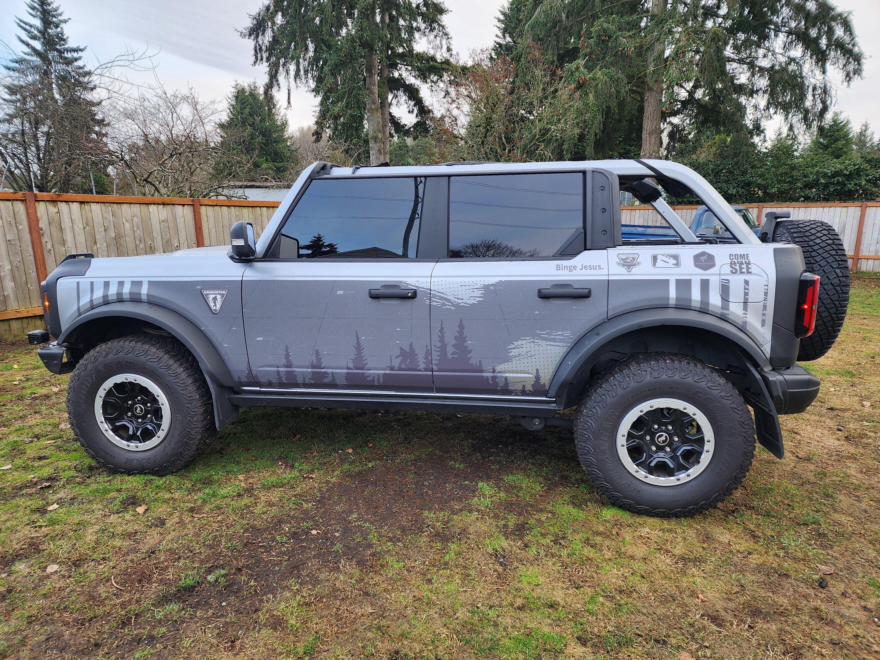 Ford Bronco ICONIC SILVER Bronco Club 20230122_155720 (1)