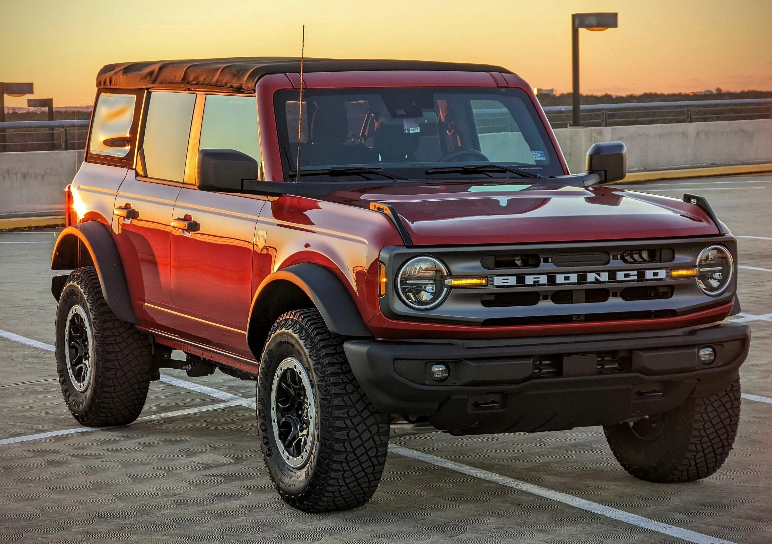 Ford Bronco HOT PEPPER RED Bronco Club IMG_20230106_202333_474