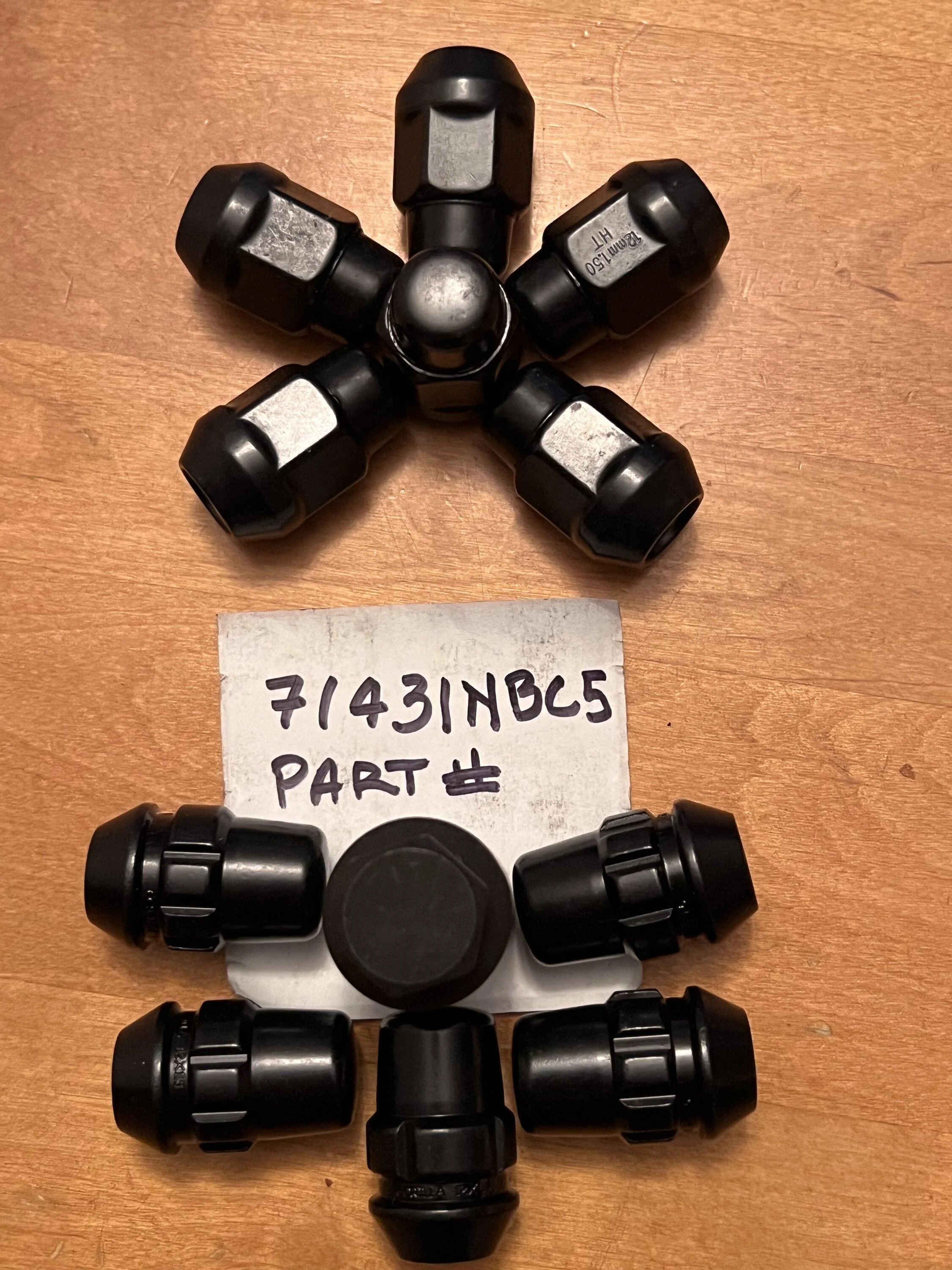 Ford Bronco Anyone install black lug nuts? AD10F459-C225-4B59-B63B-992C723E6E78