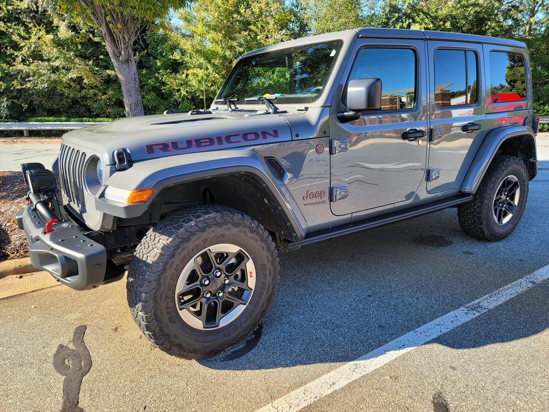Ford Bronco Cactus Gray Deep Dive Color Analysis and Comparison 20200930_163548