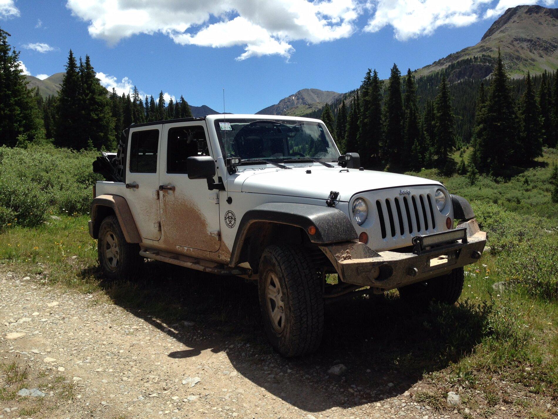 Ford Bronco Jeep is trying to add half doors now 8CC9A442-4693-472C-B726-A7DF372EE1E4