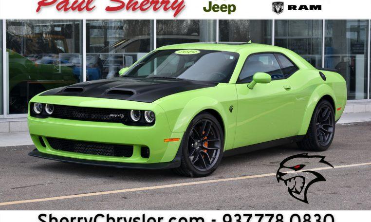 Ford Bronco Boxwood Green 2019-dodge-challenger-srt-hellcat-redeye-29380A-1-762x456