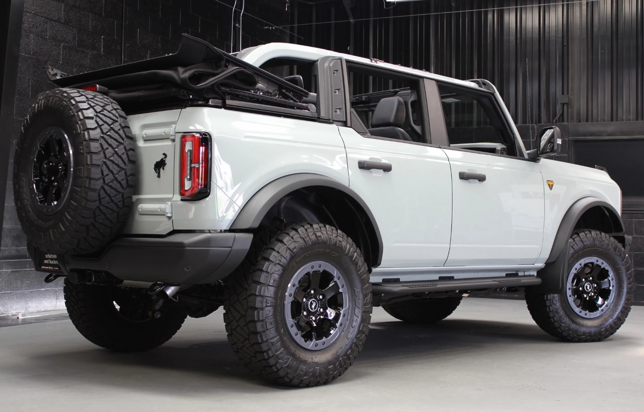 Ford Bronco Show us your installed wheel / tire upgrades here! (Pics) A4E2FBD3-AFD6-4AD4-871F-267E3AC63228