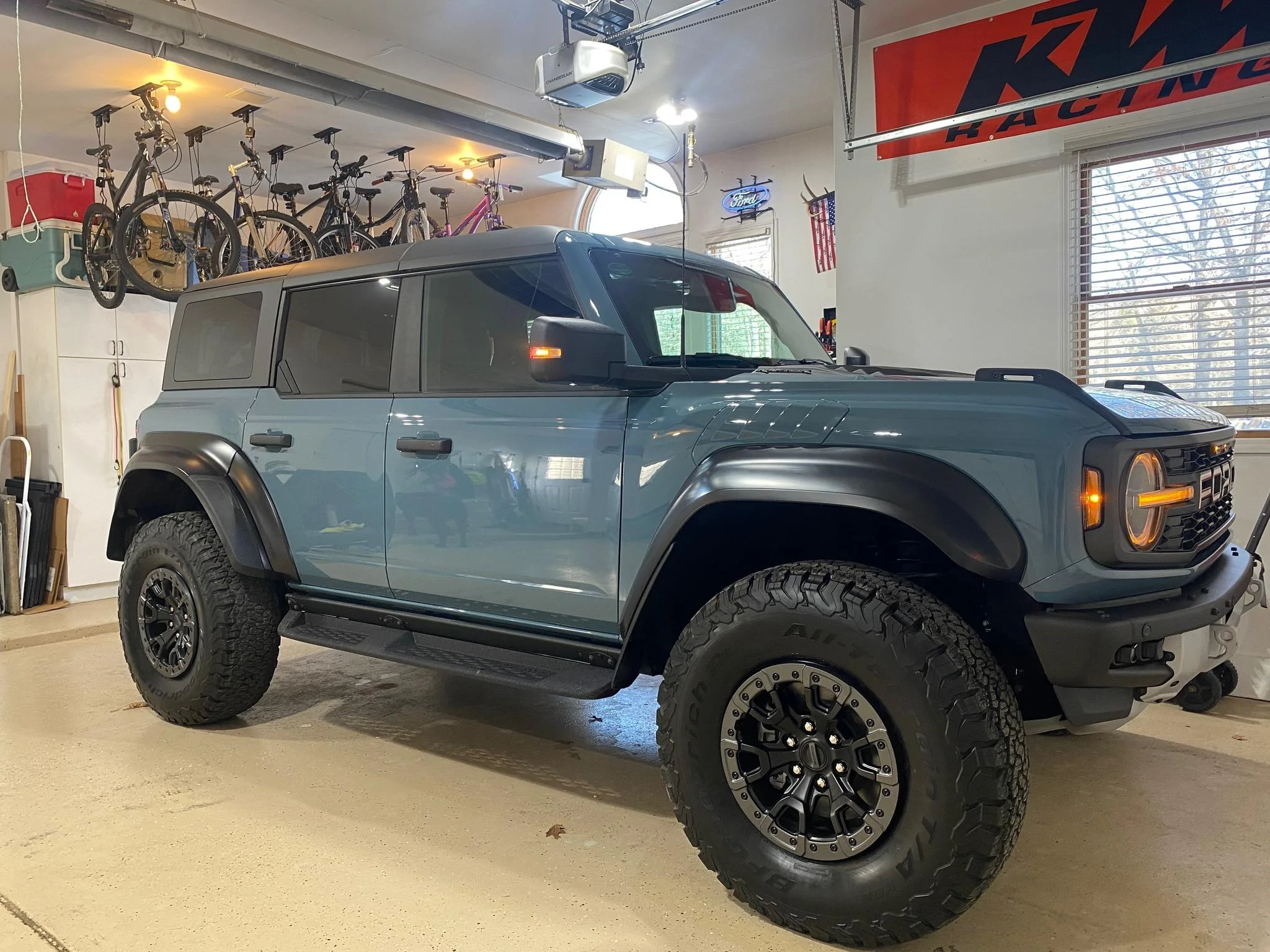 AZURE GRAY METALLIC Bronco RAPTOR Photos Thread | Bronco6G - 2021+ Ford ...