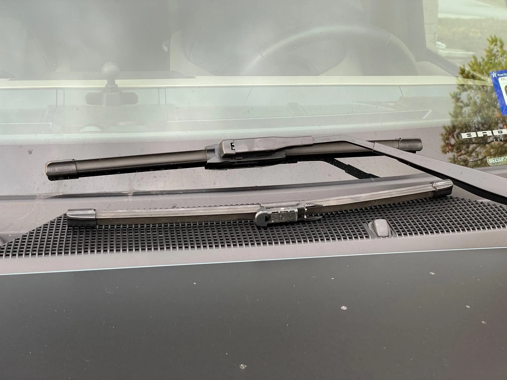 Ford Bronco Replacement windshield wipers recommendations? wiper2