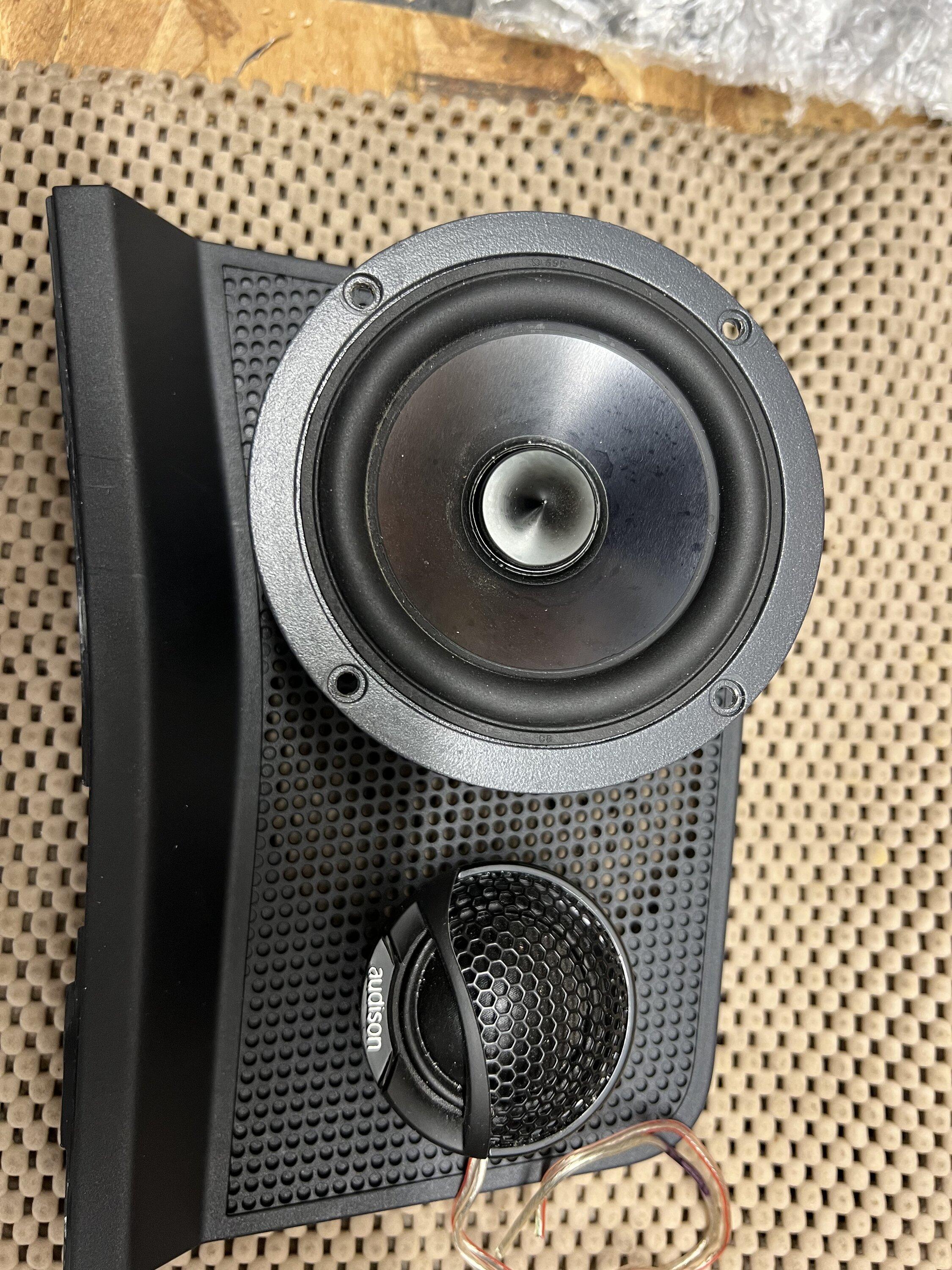 Ford Bronco Progress on custom mod dash mid/tweeter plates ABD91F82-6D22-4675-BCA9-6D701CFDF600