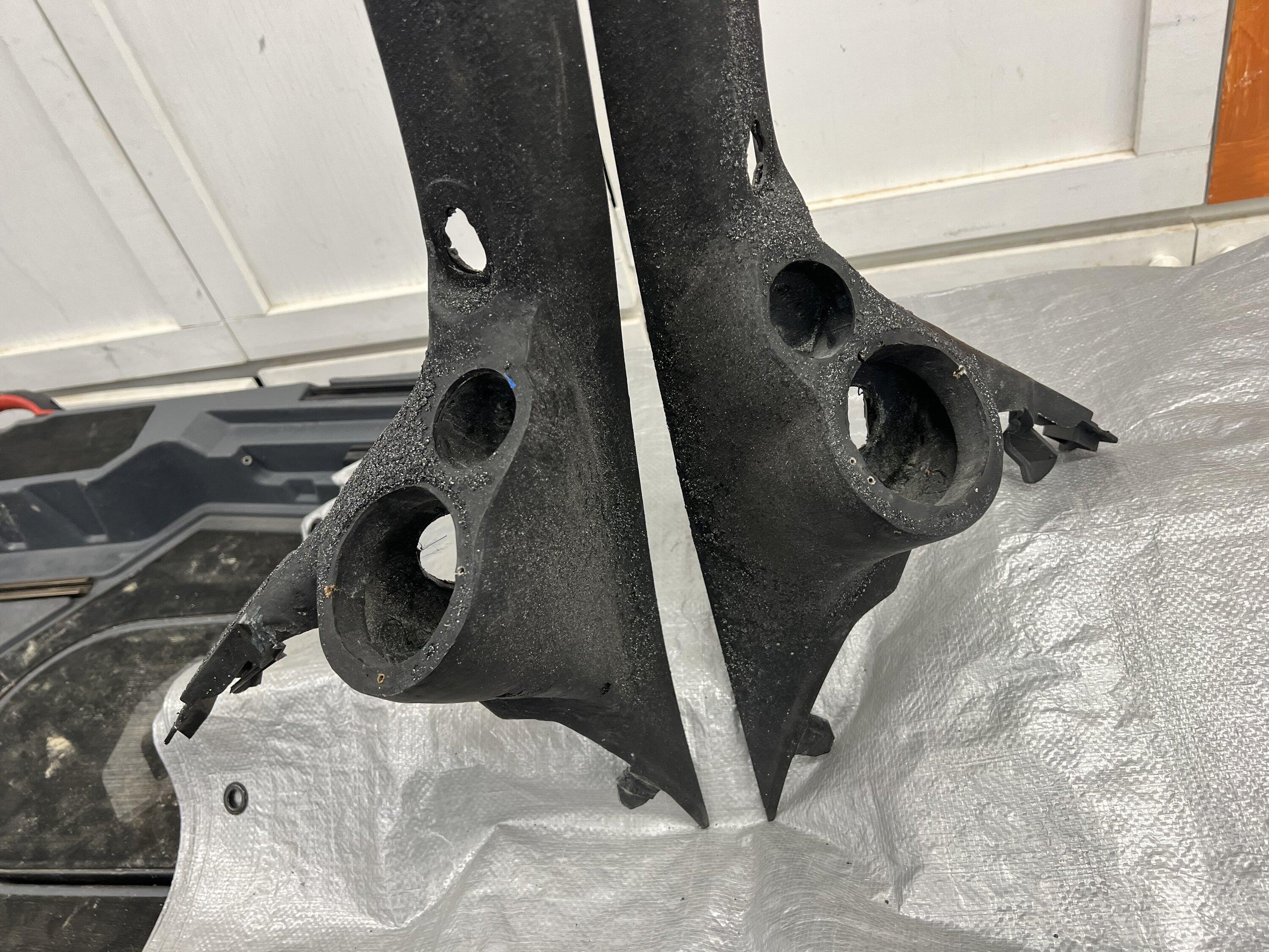 Ford Bronco Tweeter mounting in A-piller. 3E5CAC63-DC26-4E43-A62F-95A6A6BE5705