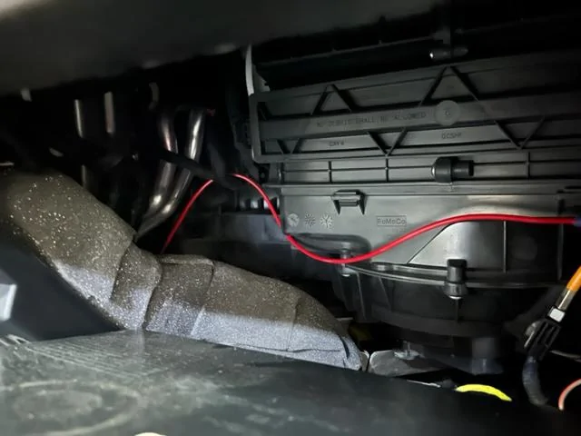 Ford Bronco IAG LED Dome Light Kit Aux wiring install IMG_1621