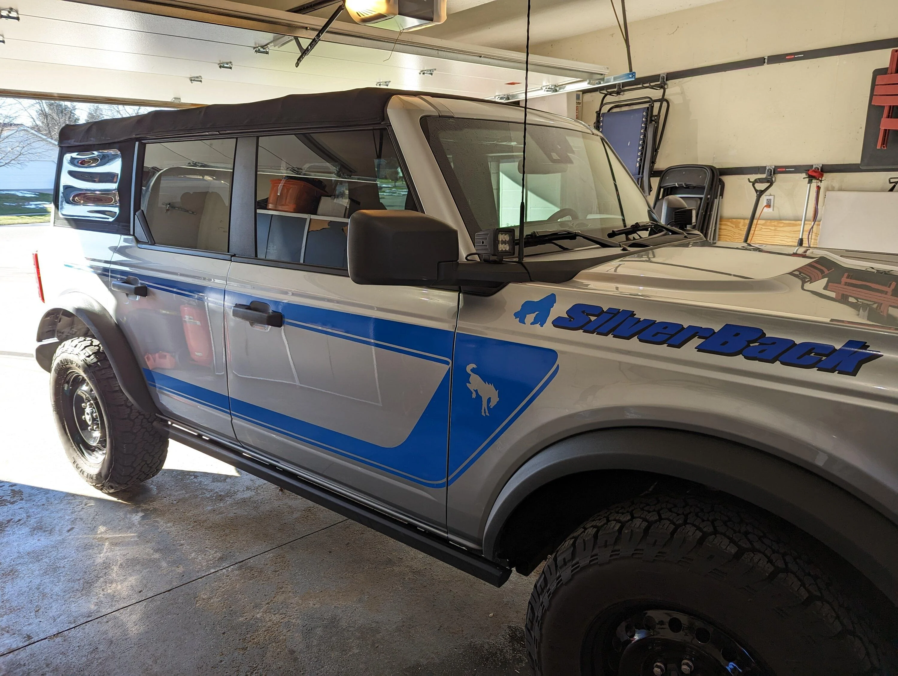 Ford Bronco ICONIC SILVER Bronco Club PXL_20230211_204518540