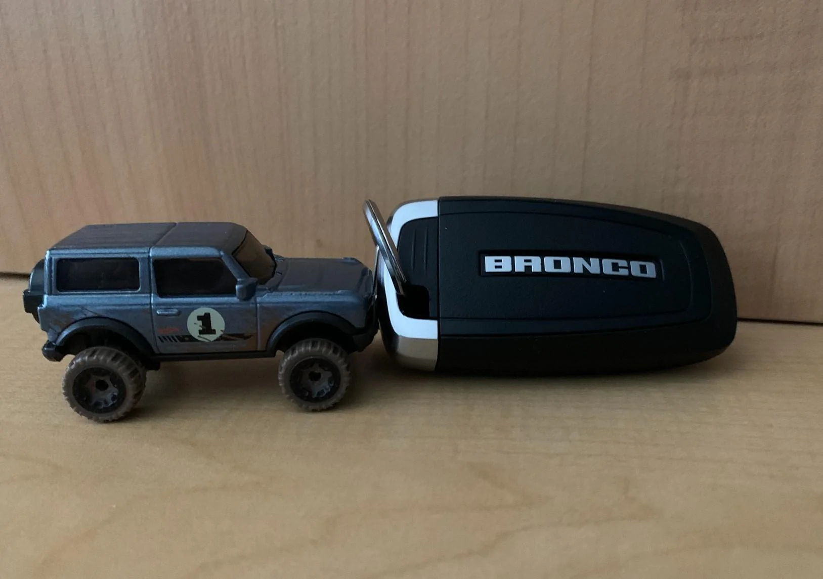 Ford Bronco Productive Saturday (Micro Bronco "build") gPozJn7