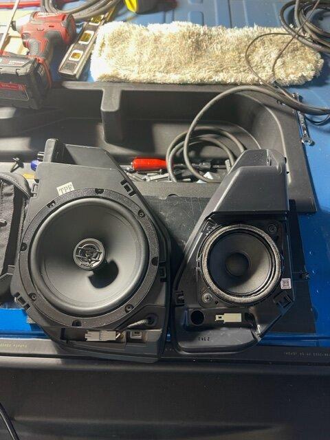 Ford Bronco my stereo system upgrade IMG_0614