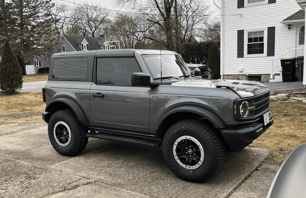 Ford Bronco ….. 1676296386025