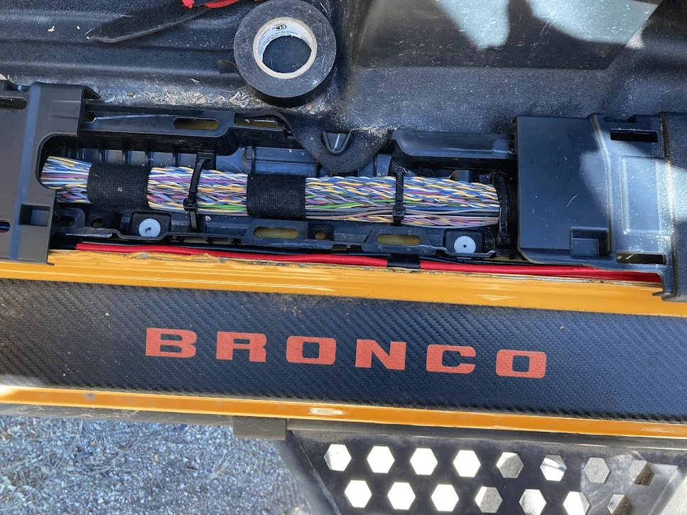 Ford Bronco AGS Bronco Air-Gate Kit Installed 1676314706762