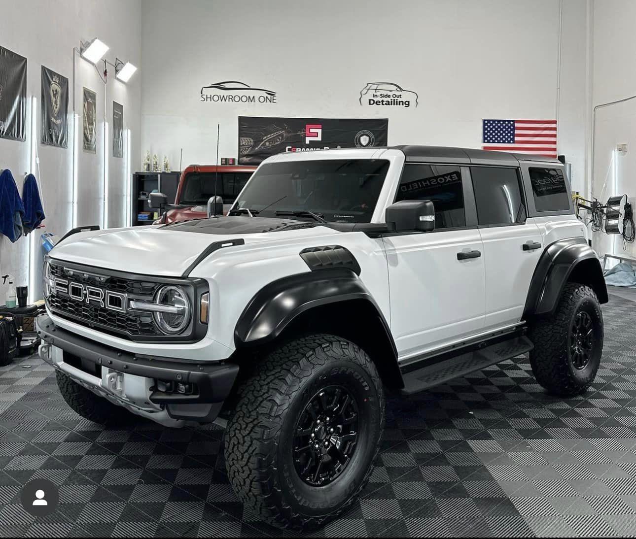 Ford Bronco Satin White Bronco Raptor XPEL Stealth PPF Wrap Oxford White Bronco Raptor XPEL Stealth PPF 4