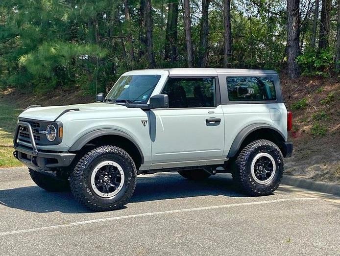 Ford Bronco Need some help securing an inbound Bronco! Bronco_catus_gray7