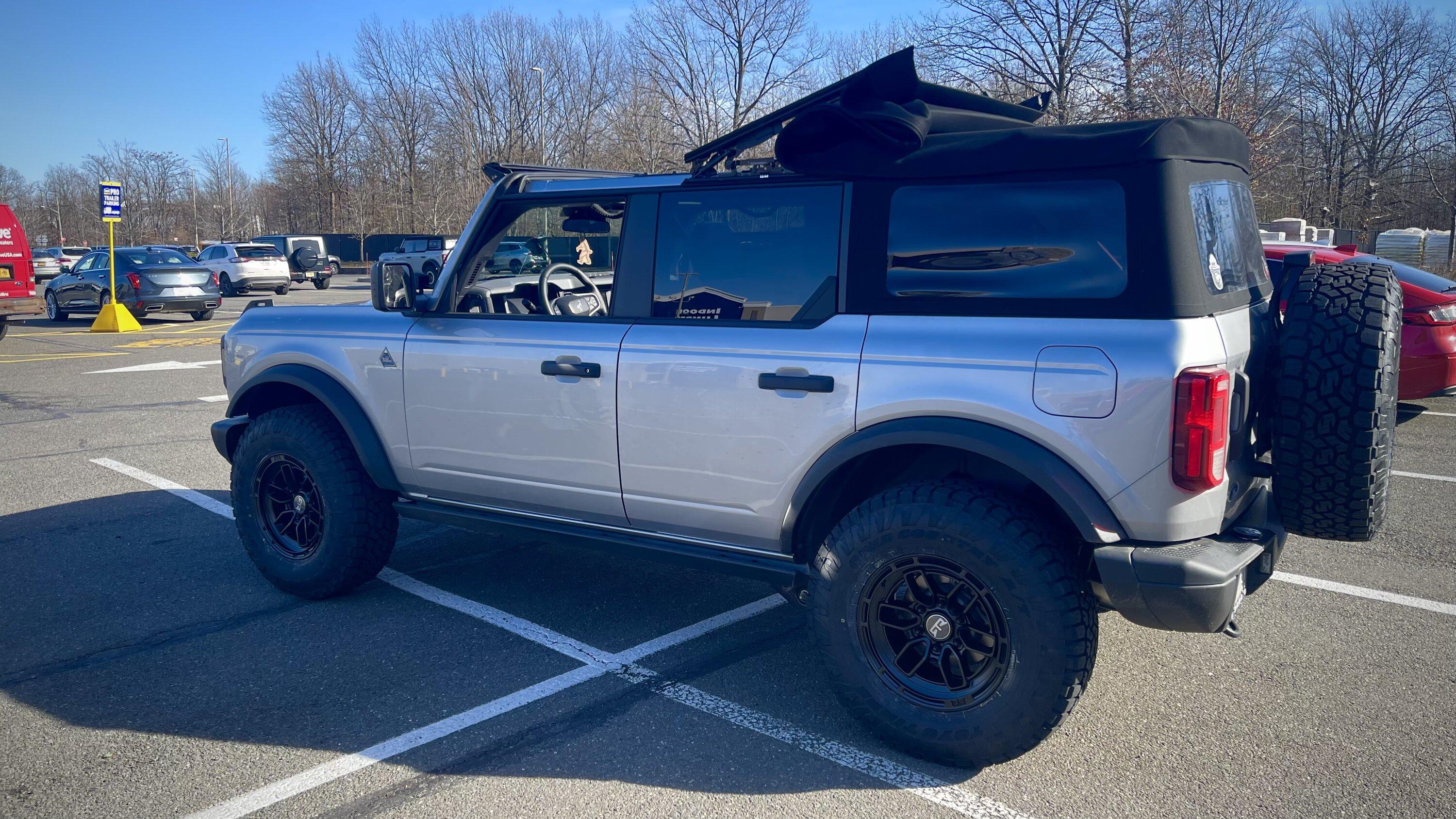 Ford Bronco Show us your installed wheel / tire upgrades here! (Pics) 140BD4A8-3CE0-41BE-8A38-9DAEEDE7F4DF