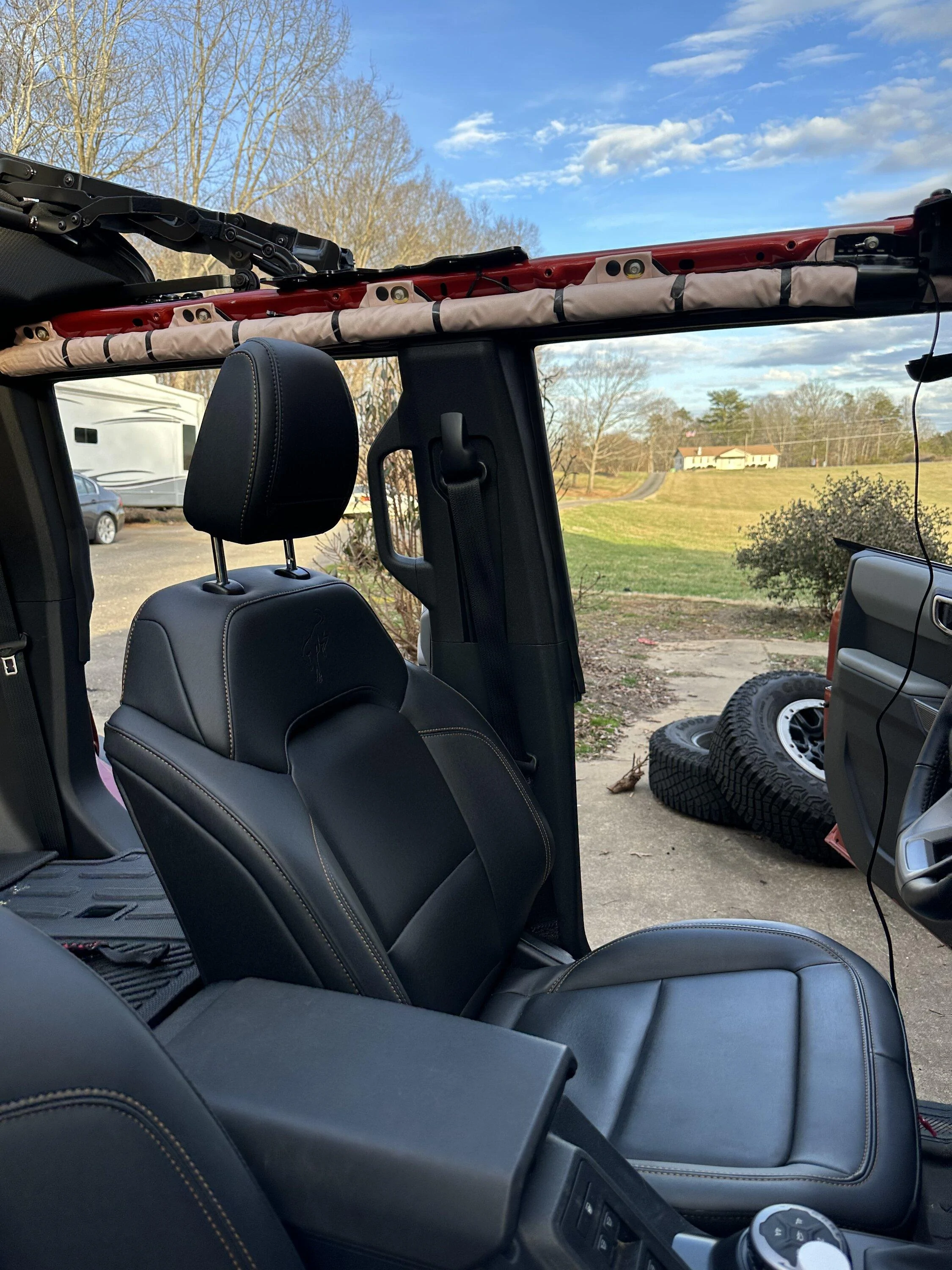 Ford Bronco Installed IAG 4PC Interior LED Dome Light Kit with Harness 8F4595CF-6692-44FF-A819-91E1125C5513
