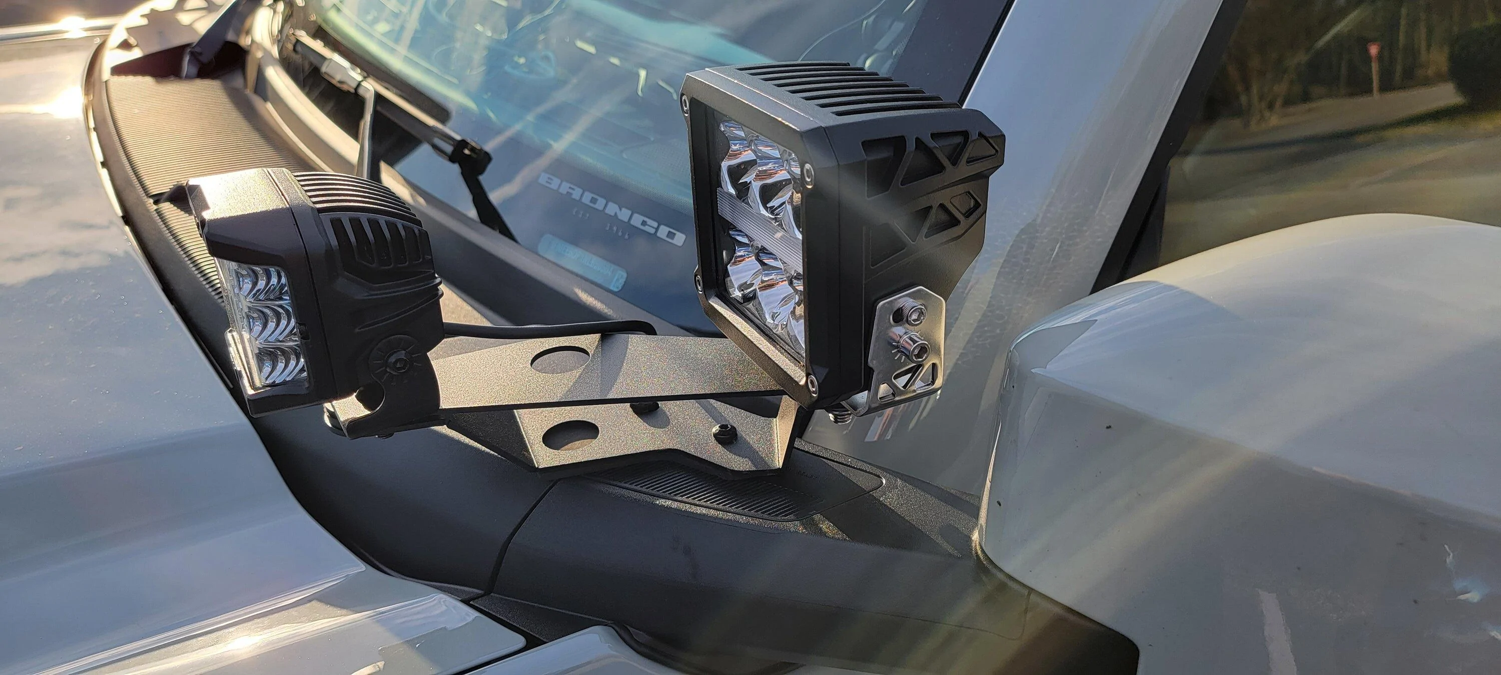 Ford Bronco DETAILED info on my lighting / wiring setup -- bumper lights, ditch lights, underhood lights apillarduelsetu