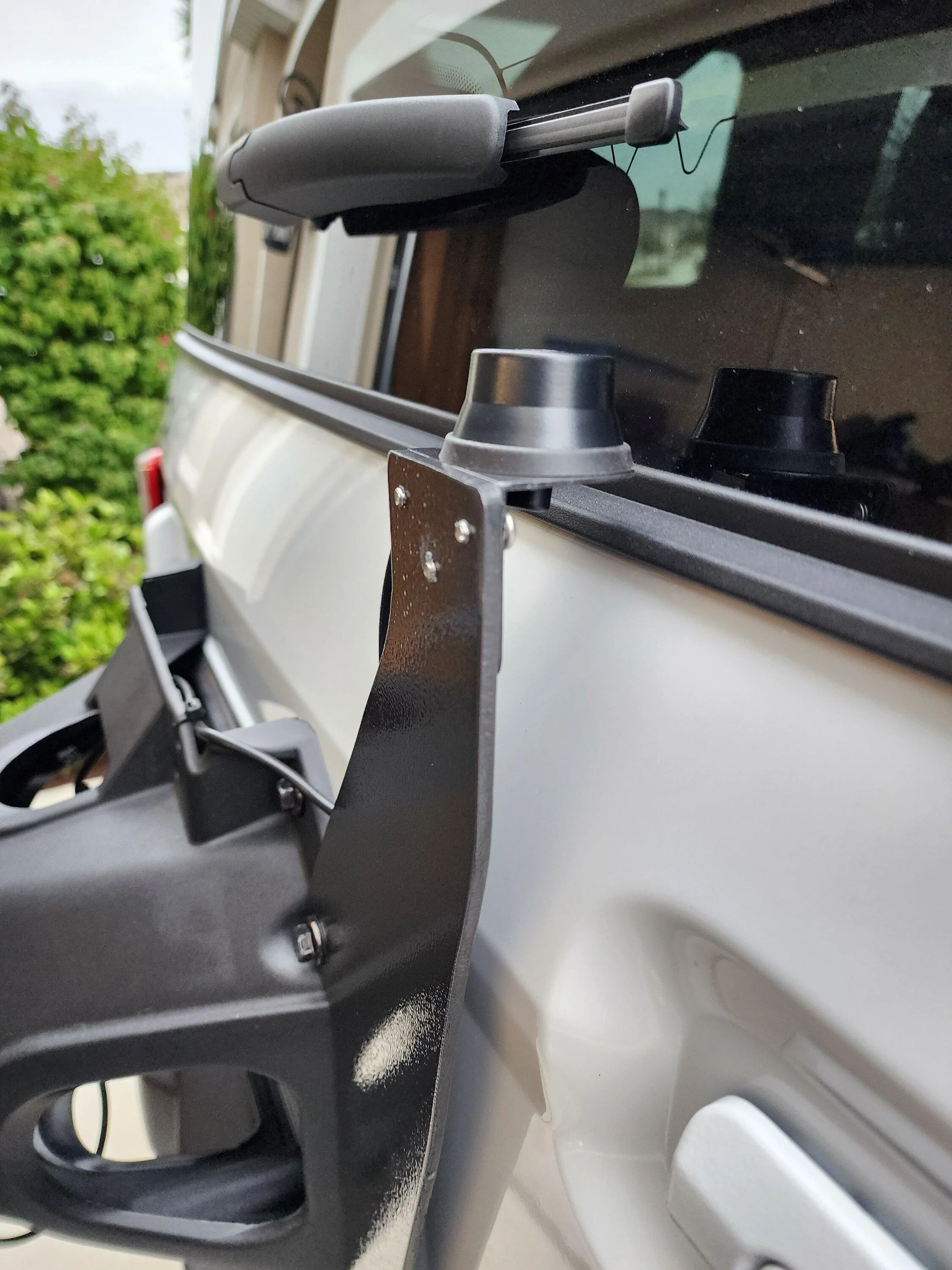 Ford Bronco Antenna mount for CB/GMRS/HAM 2023-01-21 16.58.02