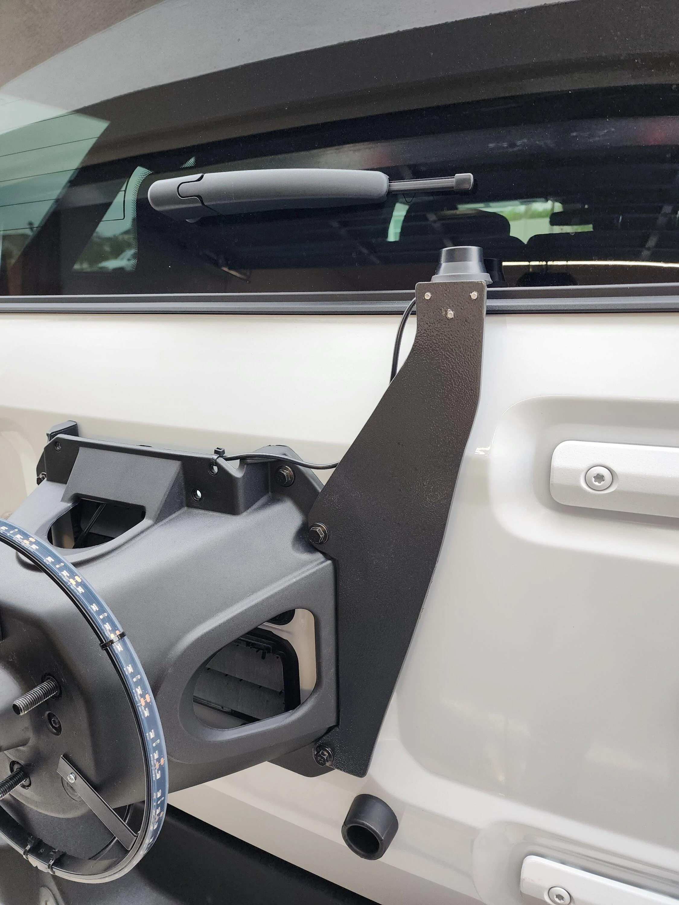 Ford Bronco Antenna mount for CB/GMRS/HAM 2023-01-21 16.57.54
